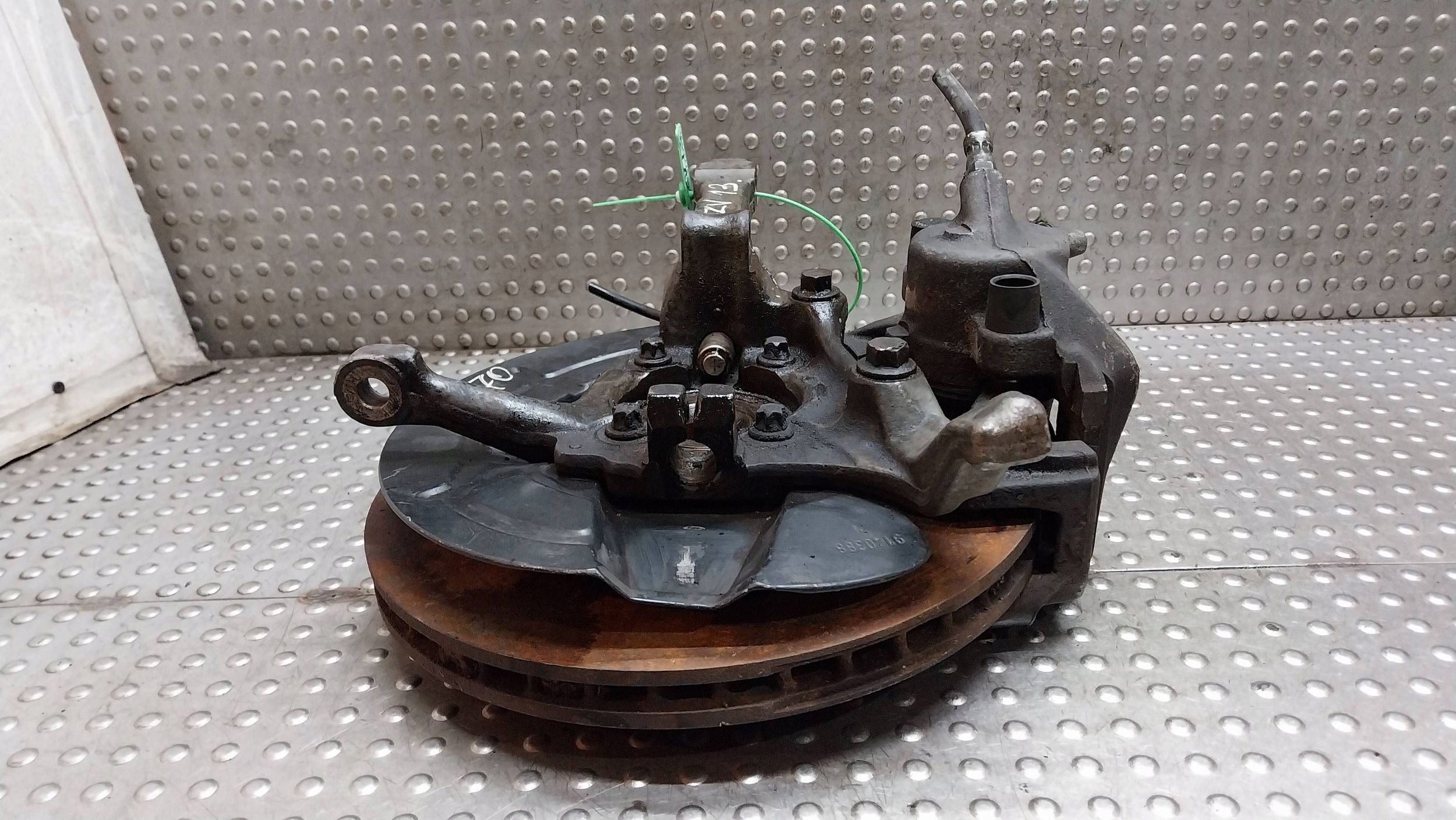 swing of the pivot caliper left front VOLVO V70 and