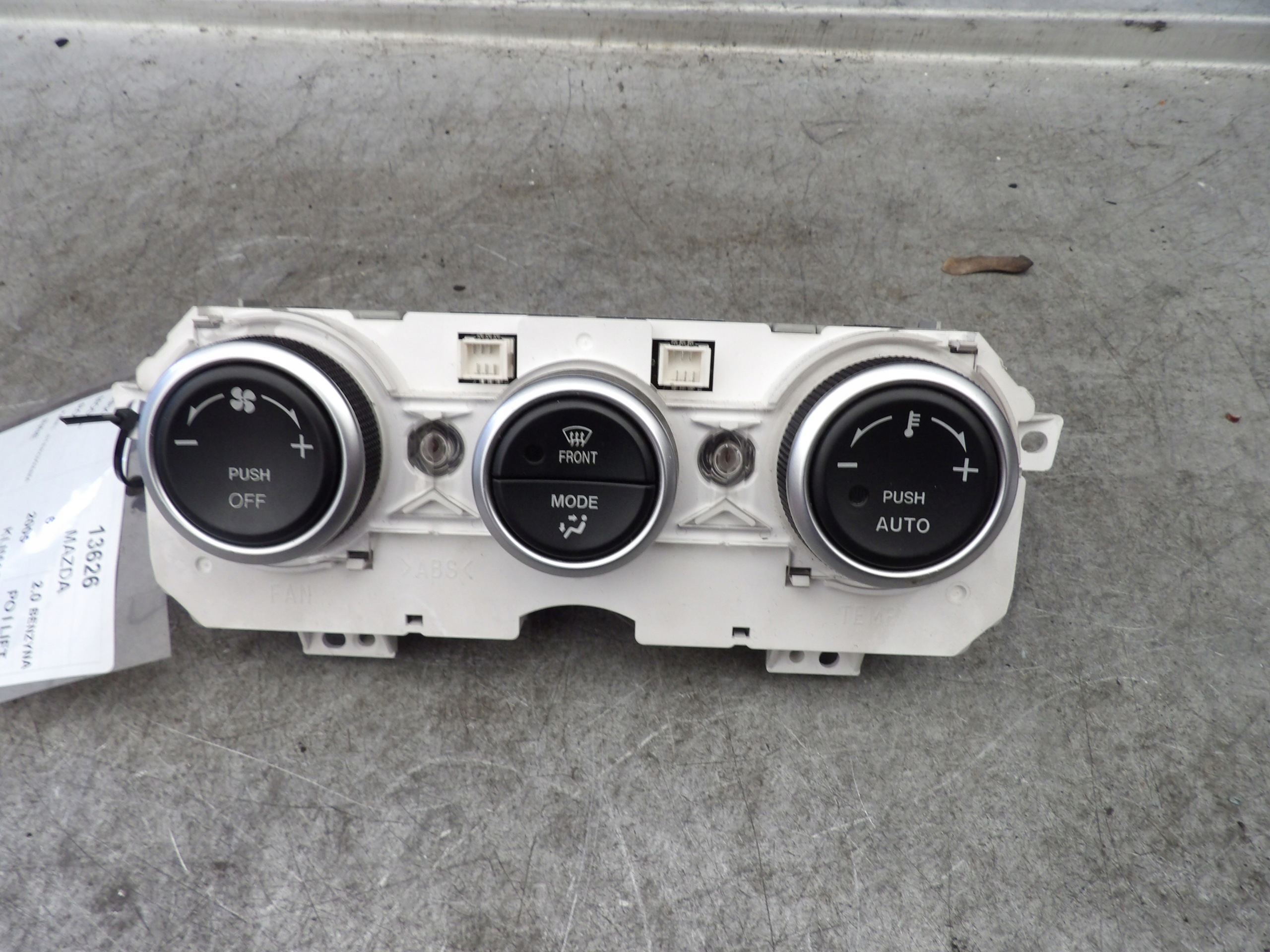 Mazda 6 and panel air conditioning devices