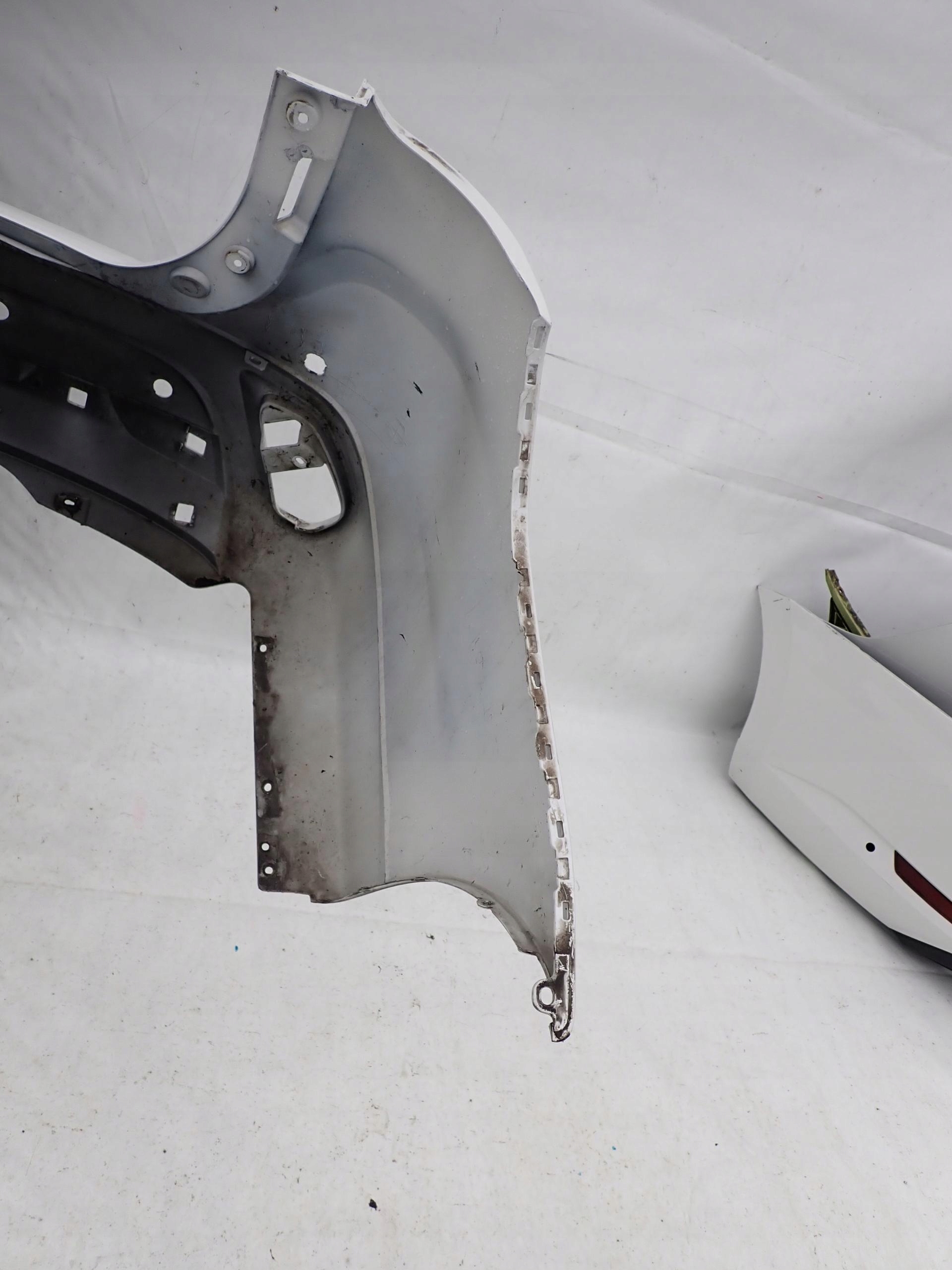 MITSUBISHI OUTLANDER III LIFT 18- bumper rear part PDC