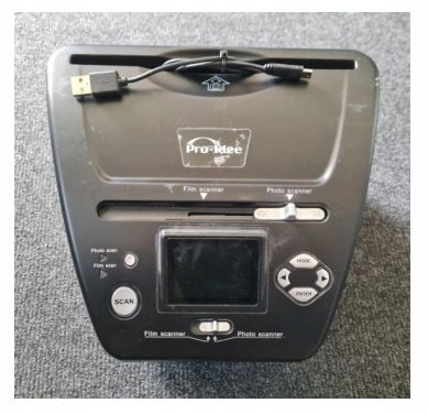 Skaner negatywów slajdów zdjęć OneConcept 1004236 Y133