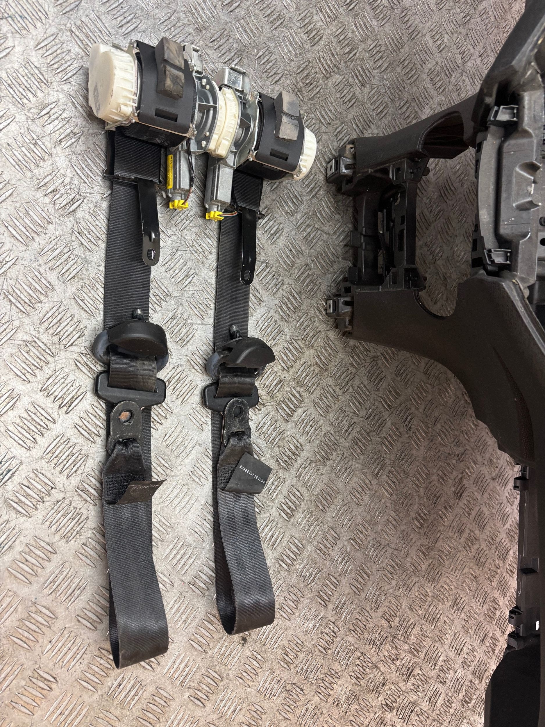 dashboard console airbag FORD FIESTA MK7 LIFT 12