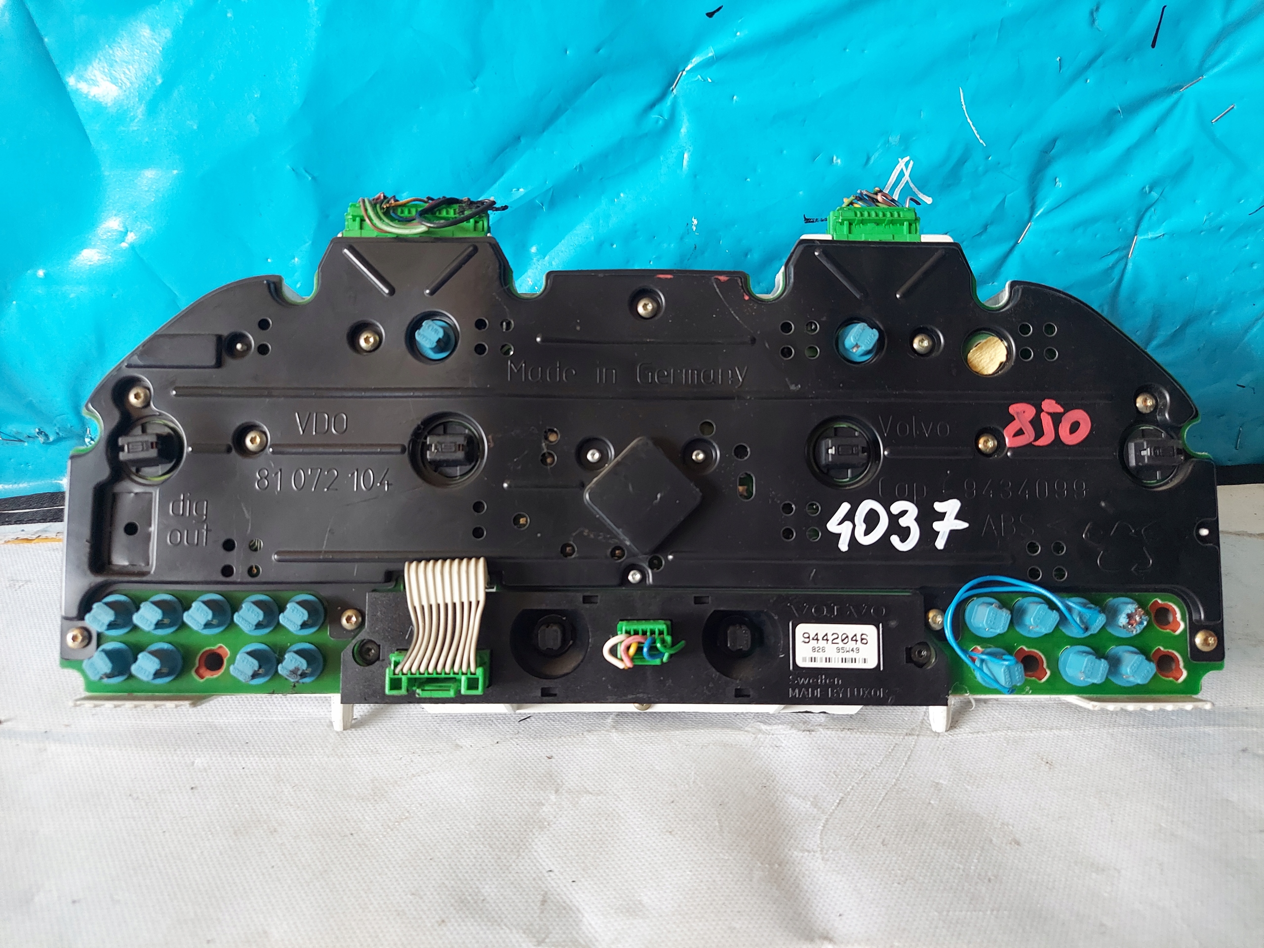 dials clock VOLVO 850 2.5 B 9442046