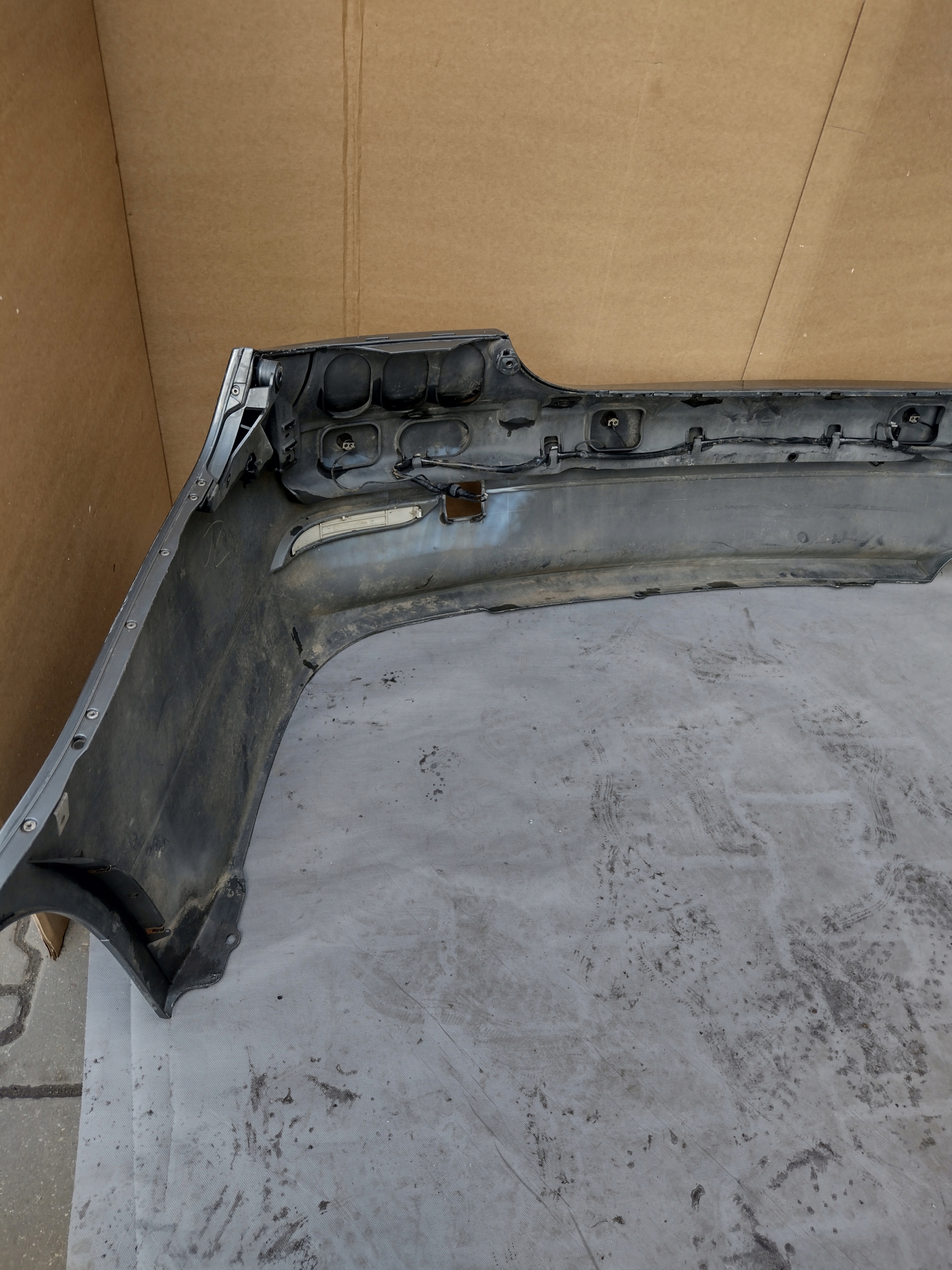 Stoßstange heck BMW 5 E60 LIFT k: TITANGRAU PDC