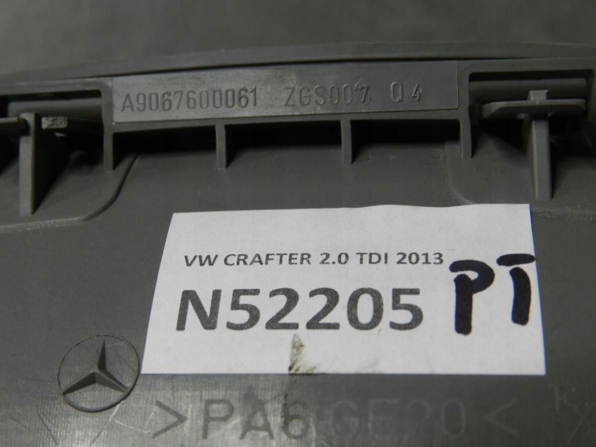VW CRAFTER handle wew right rear part A9067600061