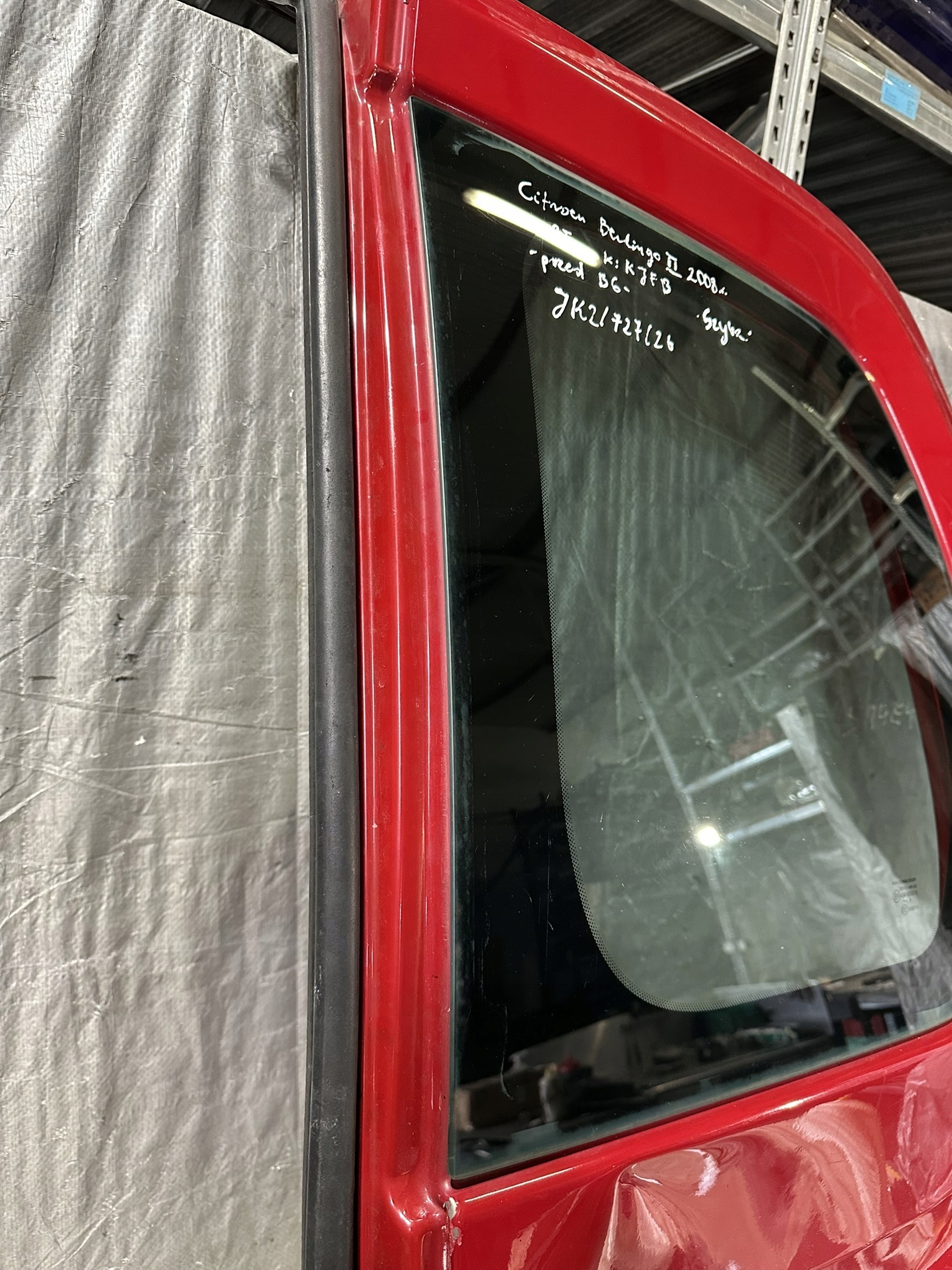 window door right rear part CITROEN BERLINGO II 2008R.