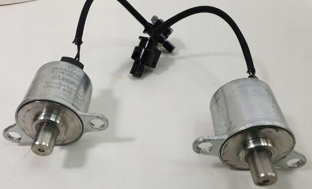 ELEKTROZAWOR SKRZYNI AUTOMAT MERCEDES 2469820303 Part manufacturer Mercedes Benz original OE