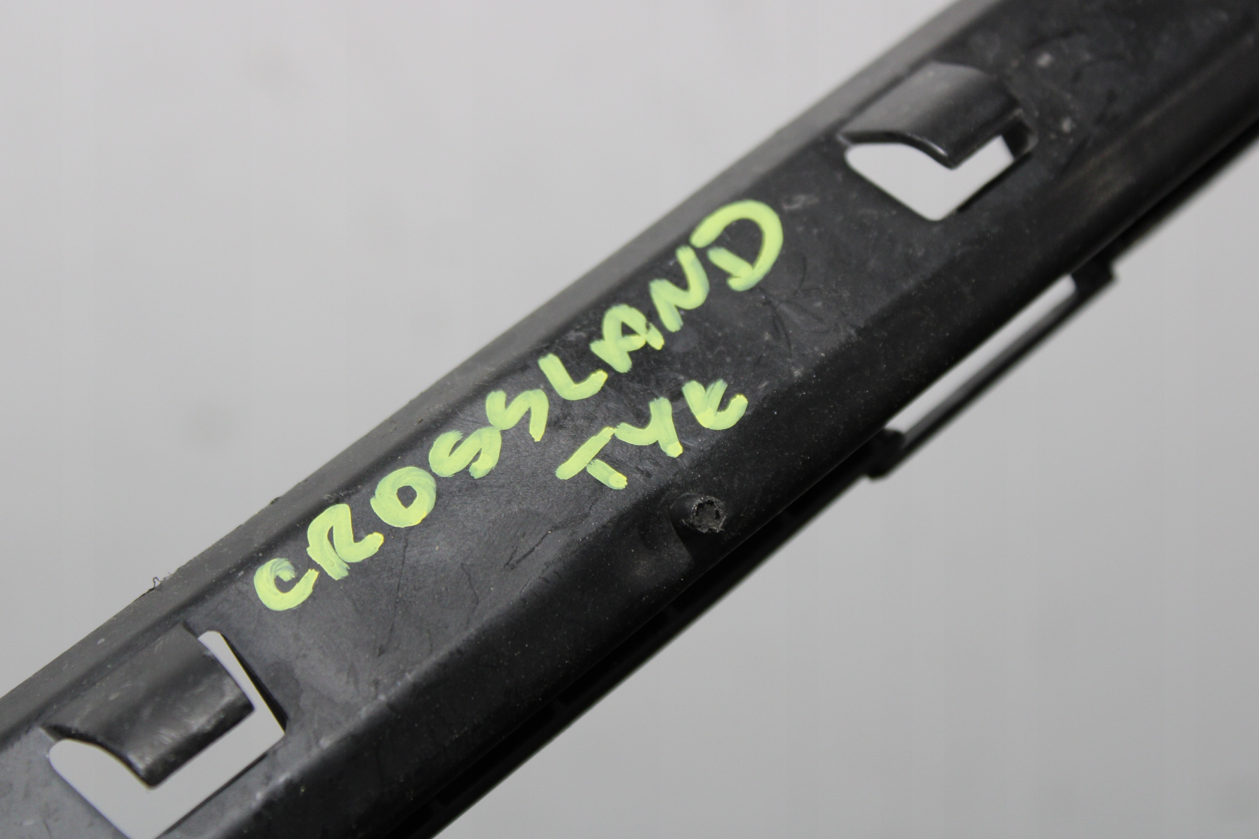 support étrier arrière OPEL CROSSLAND 39097399