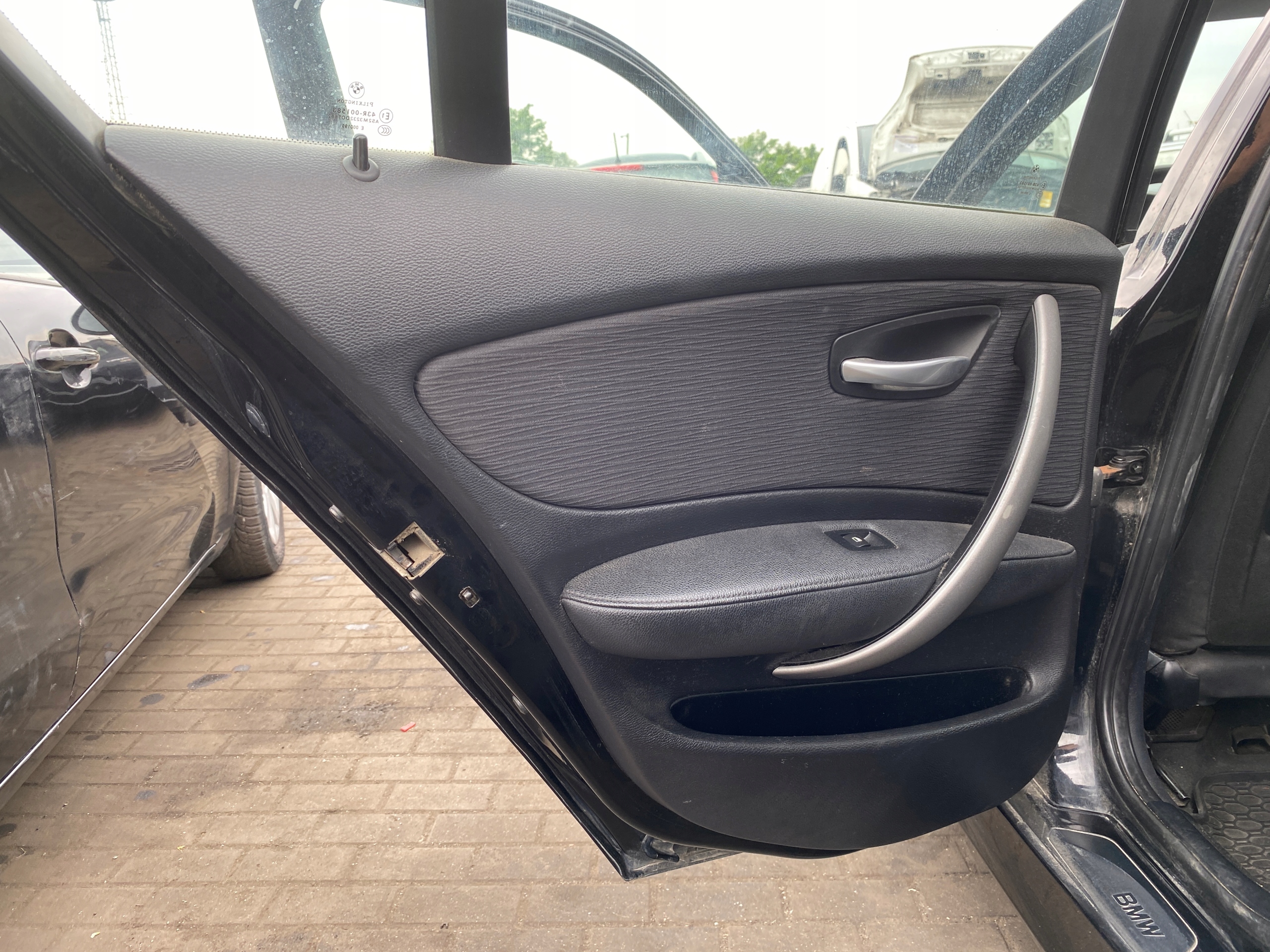 upholstery side left rear rear part door BMW 1 and E87 07-11
