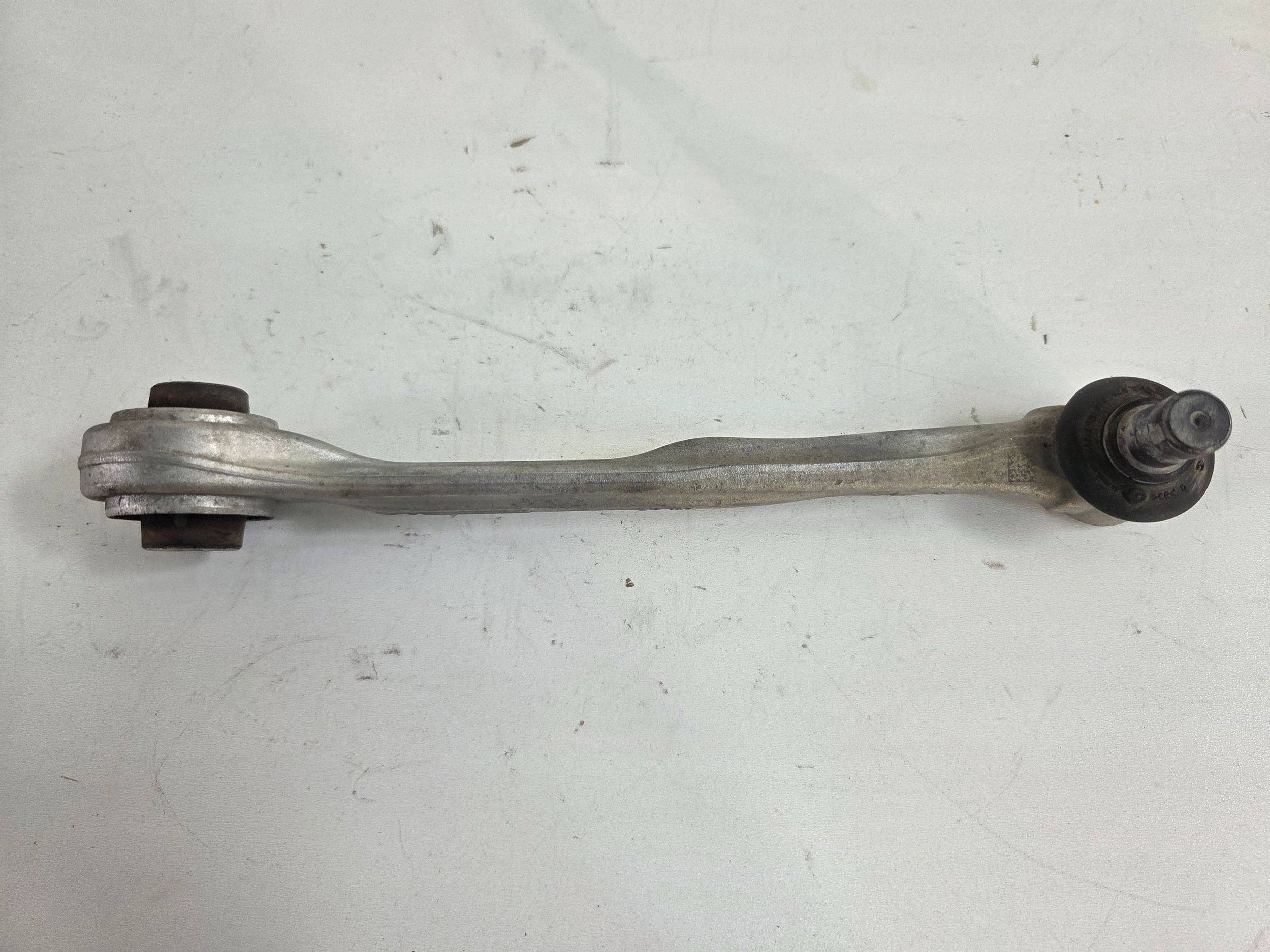 Audi A6 S6 C8 4K arm upper front right (Q900)