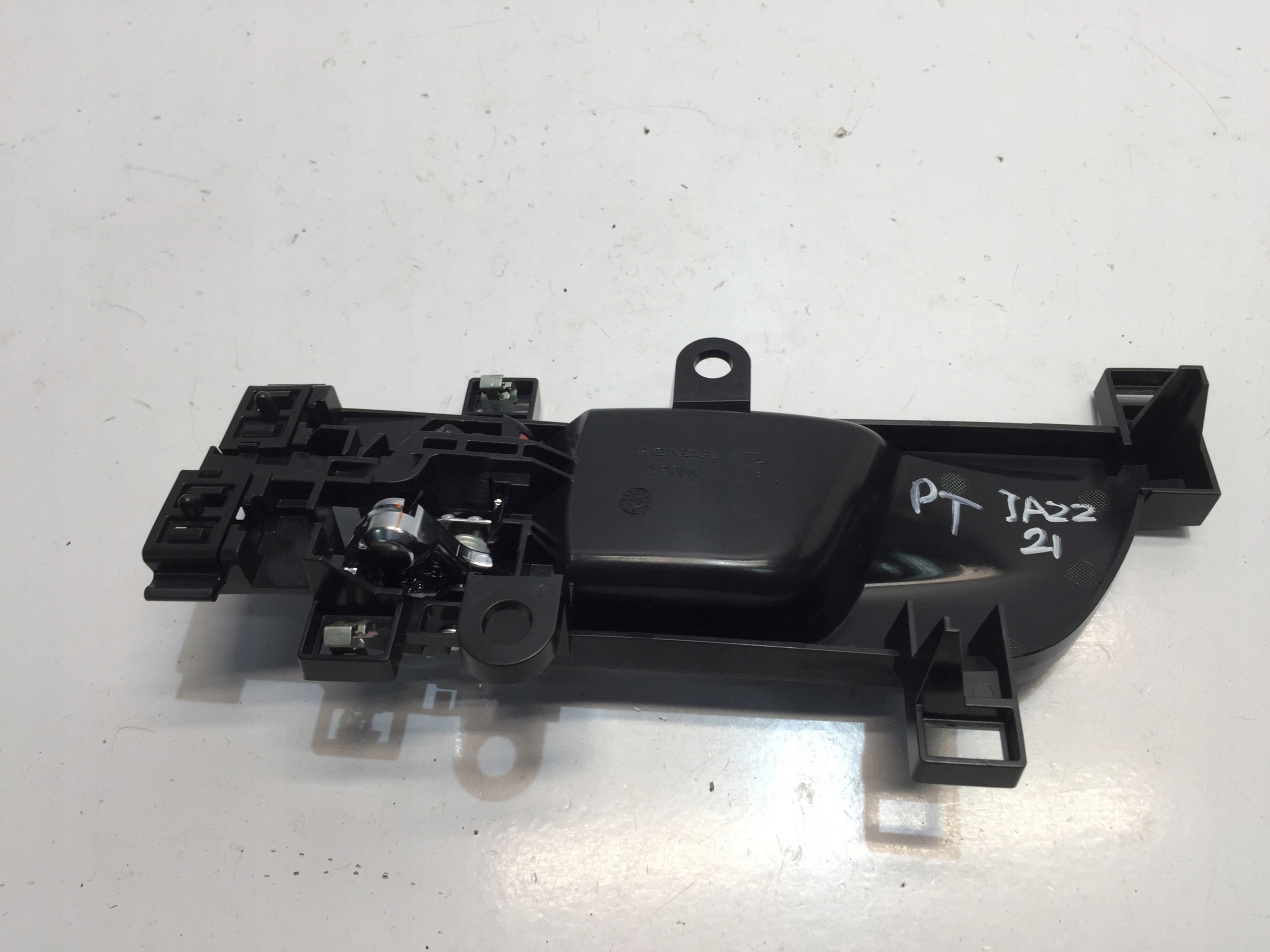 HONDA JAZZ V ВНУТРЕННЯЯ РУЧКА ЗАДНЯЯ ПРАВАЯ