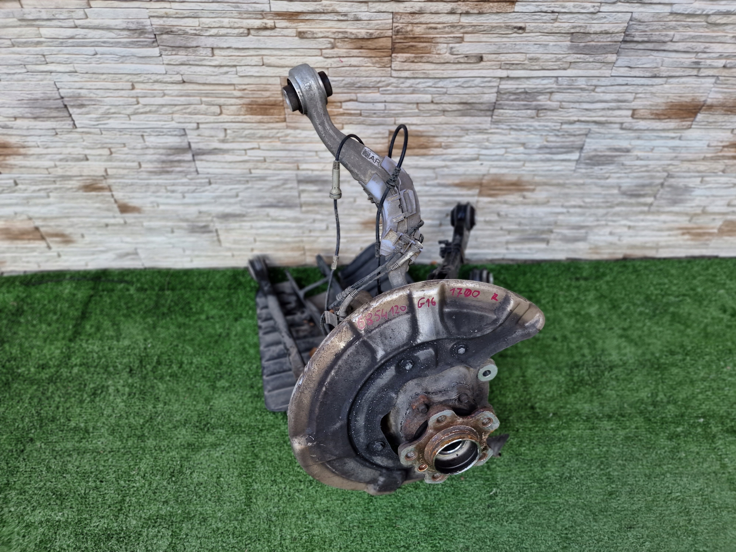 ЦАПФА ЗАД. РИЧАГ BMW 8 G15 G14 G16 6854120