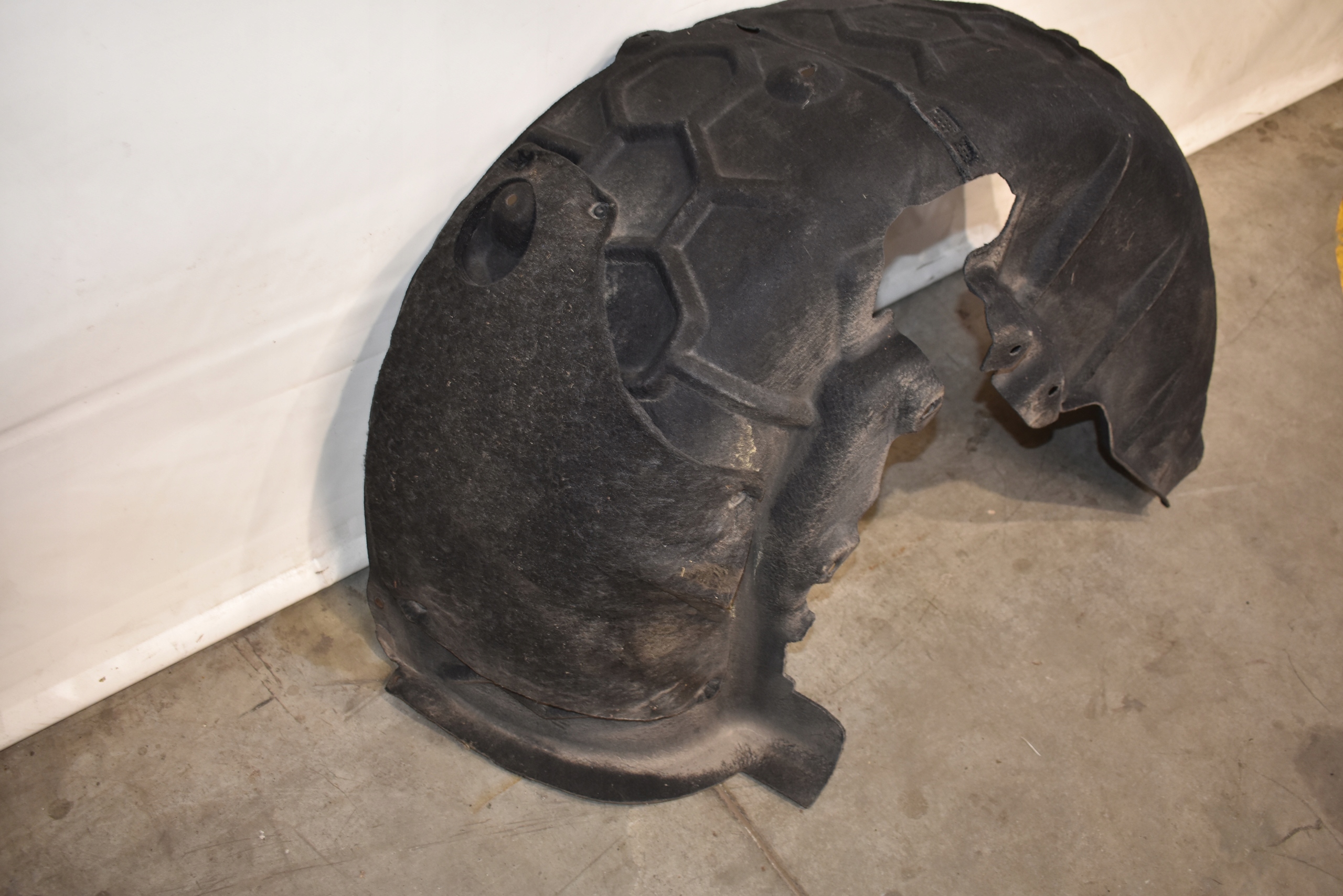 IDEALNE mudguard rear part rear. right LAMBORGHINI URUS 1