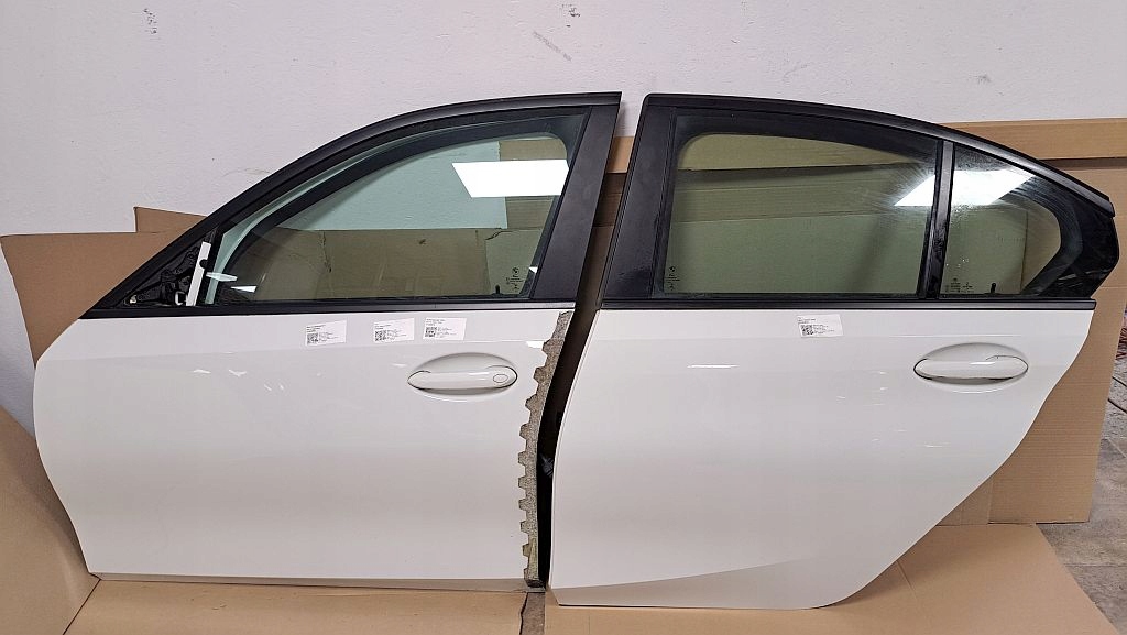 BMW G20 DRZWI LEWE A300 PRZOD TYL