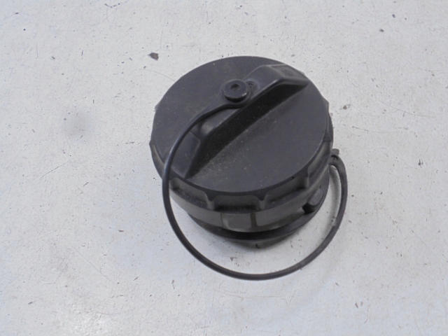 MAZDA RX8 03-08 KOREK WLEWU PALIWA 1.3B