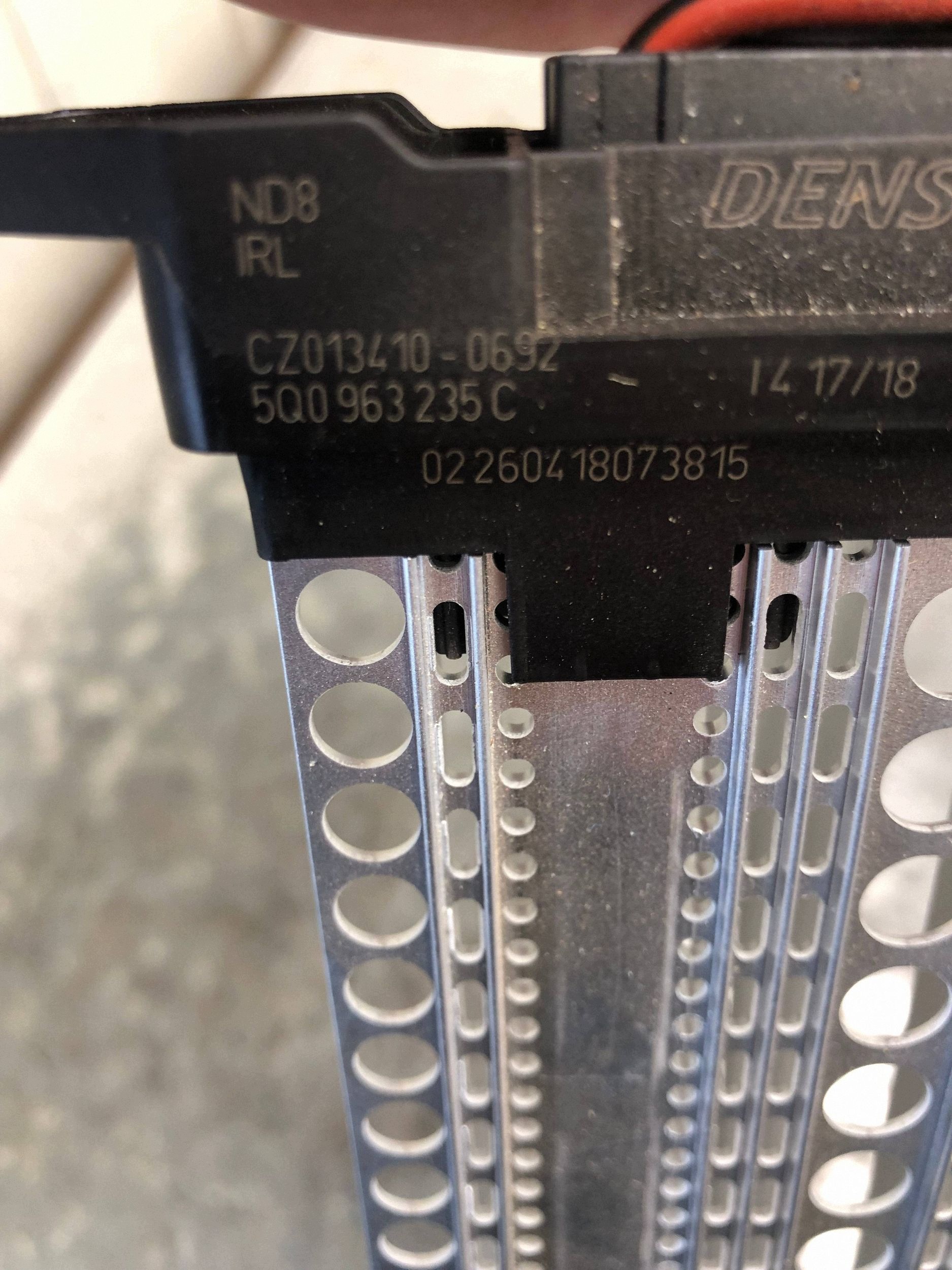 heizgebläse elektrisch VW PASSAT B8 5Q0963235C