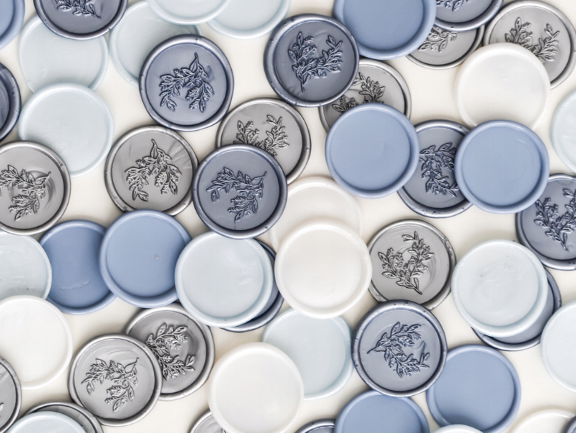 Lak do zaproszeń Lak do pieczęci Lak w laskach Lak do pistoletu BŁEKITNY Kolor dominujący bezbarwny