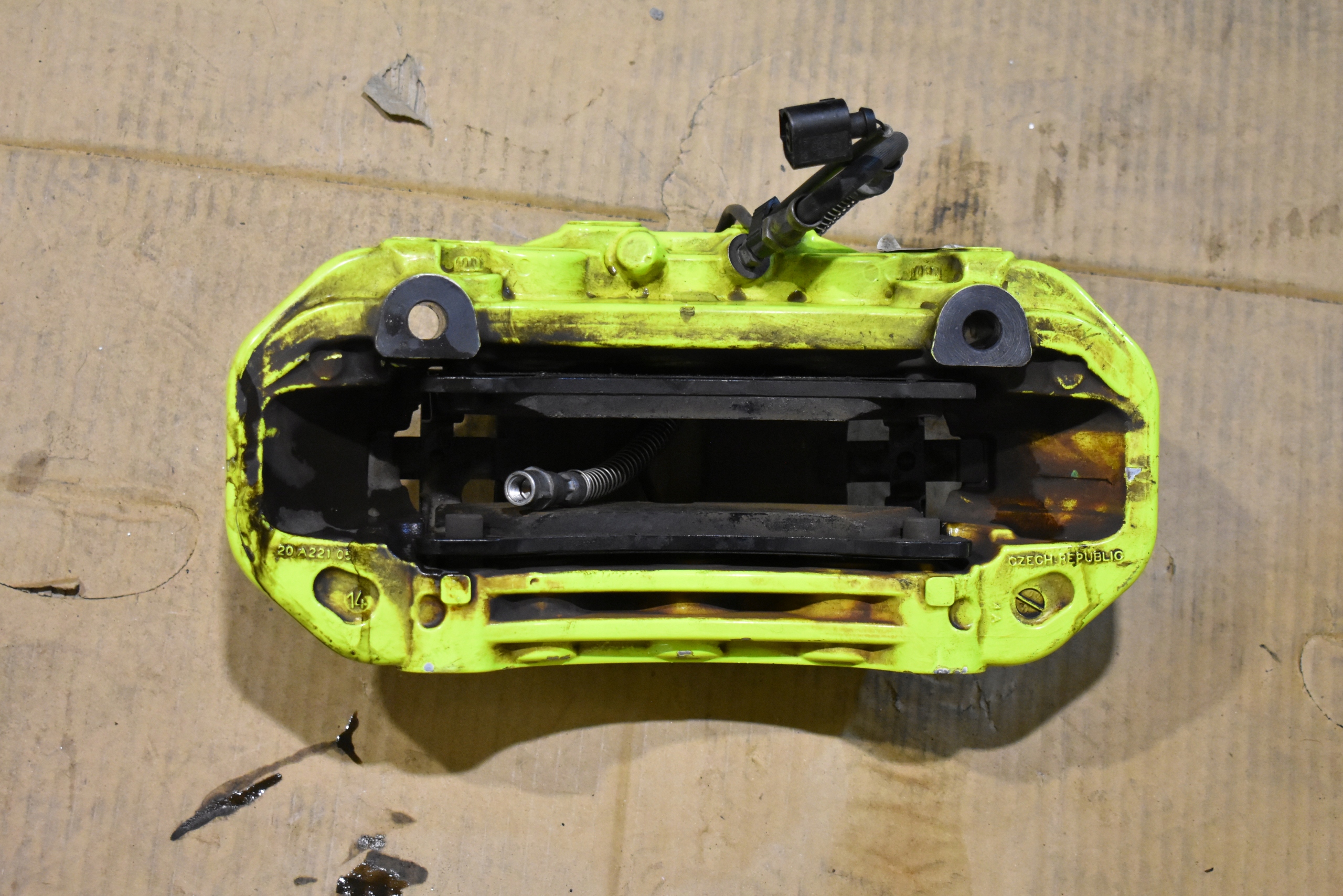 IDEALNY caliper brake front right PORSCHE PANAMERA 970 HYBRYDA 1