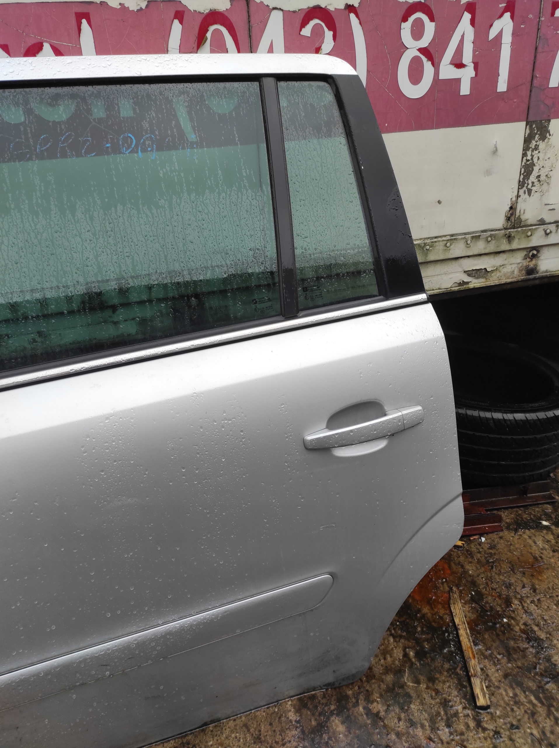 Tür links heck OPEL ZAFIRA B Z157 2006R.