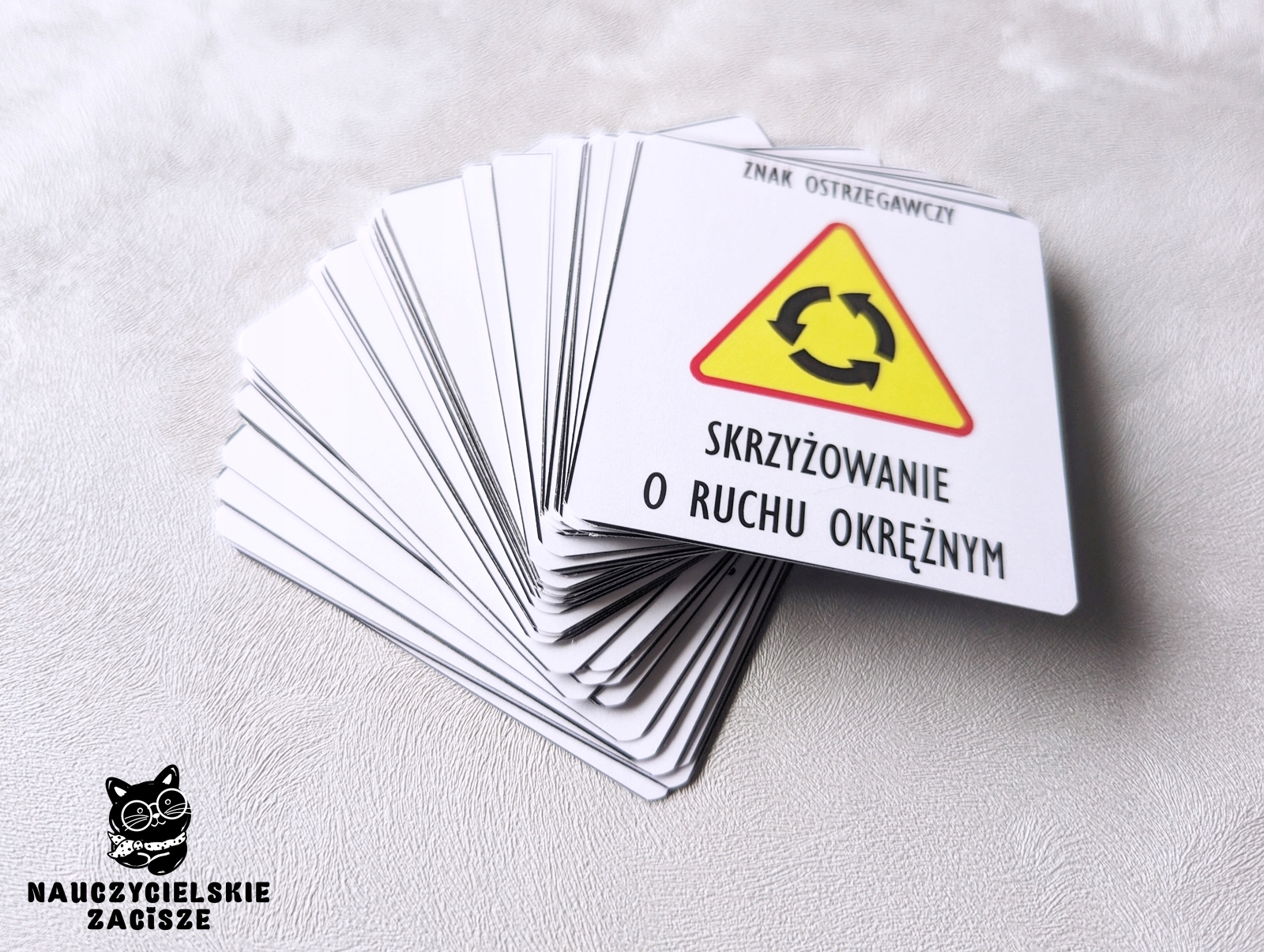 ZNAKI DROGOWE dla dzieci 54 karty Pomoce dydaktyczne Ruch drogowy Edukacja Nośnik książka papierowa