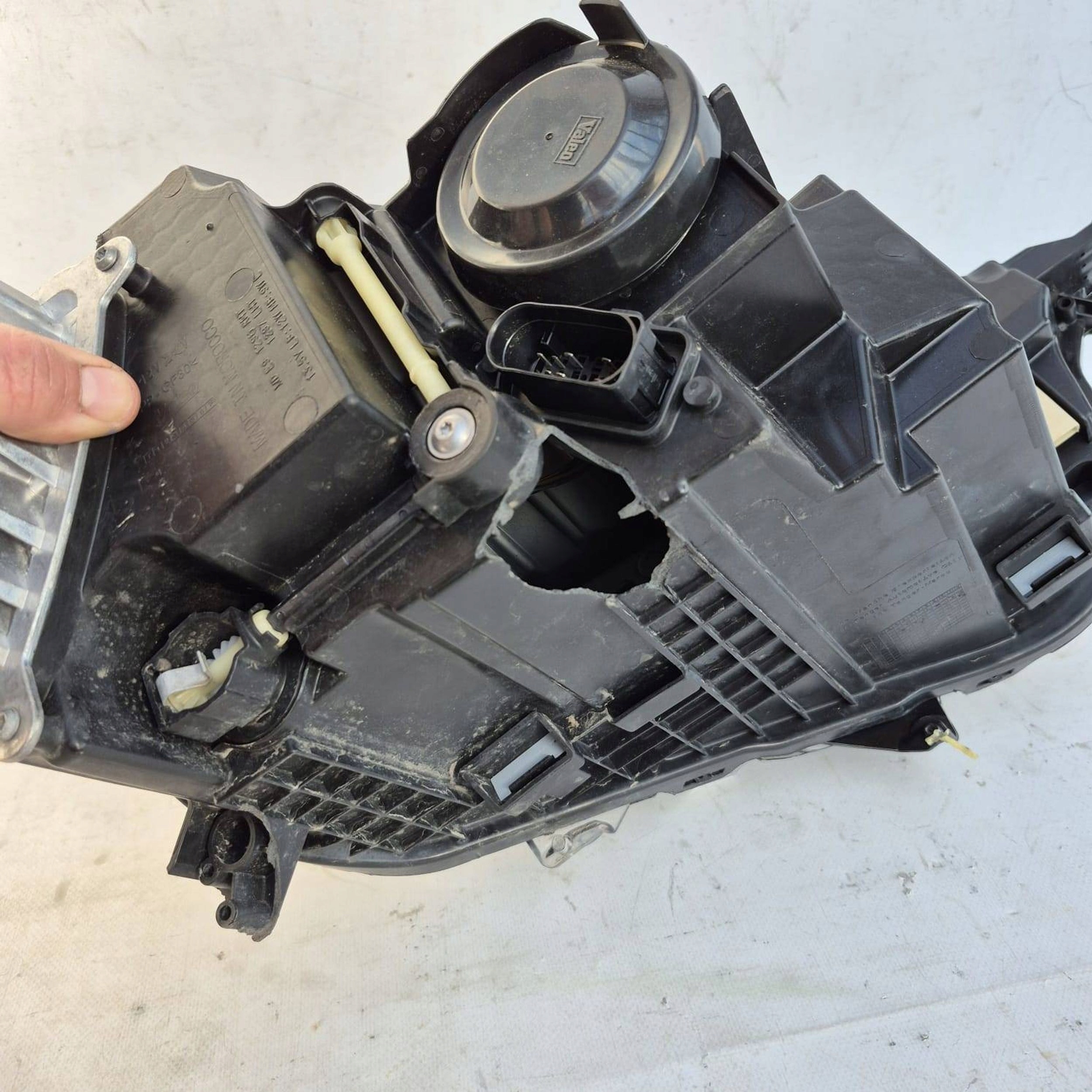 RENAULT TRAFIC III 3 VIVARO B 14- bumper rear part rear PDC