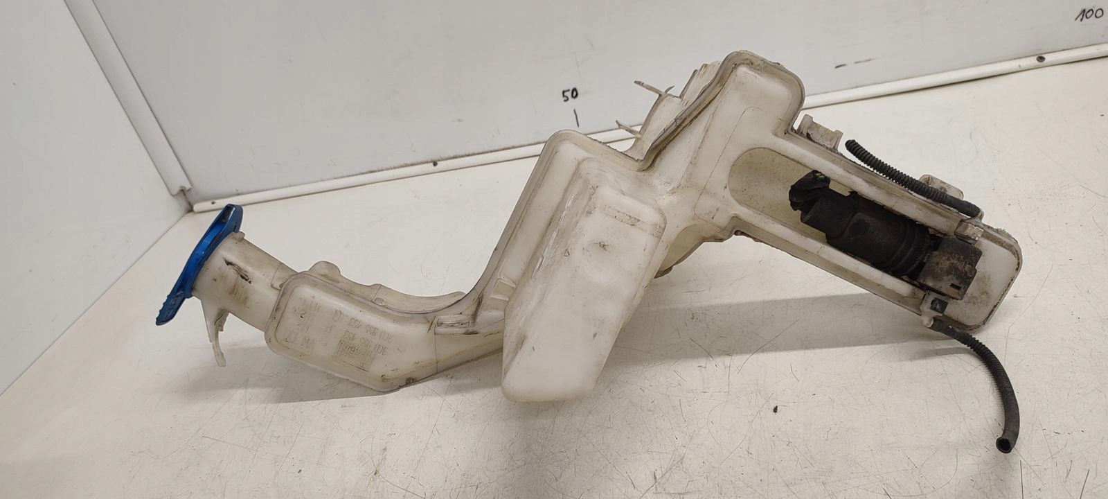 Behälter Spritzdüse Behälter VW Passat B6 2,0 TDI CR