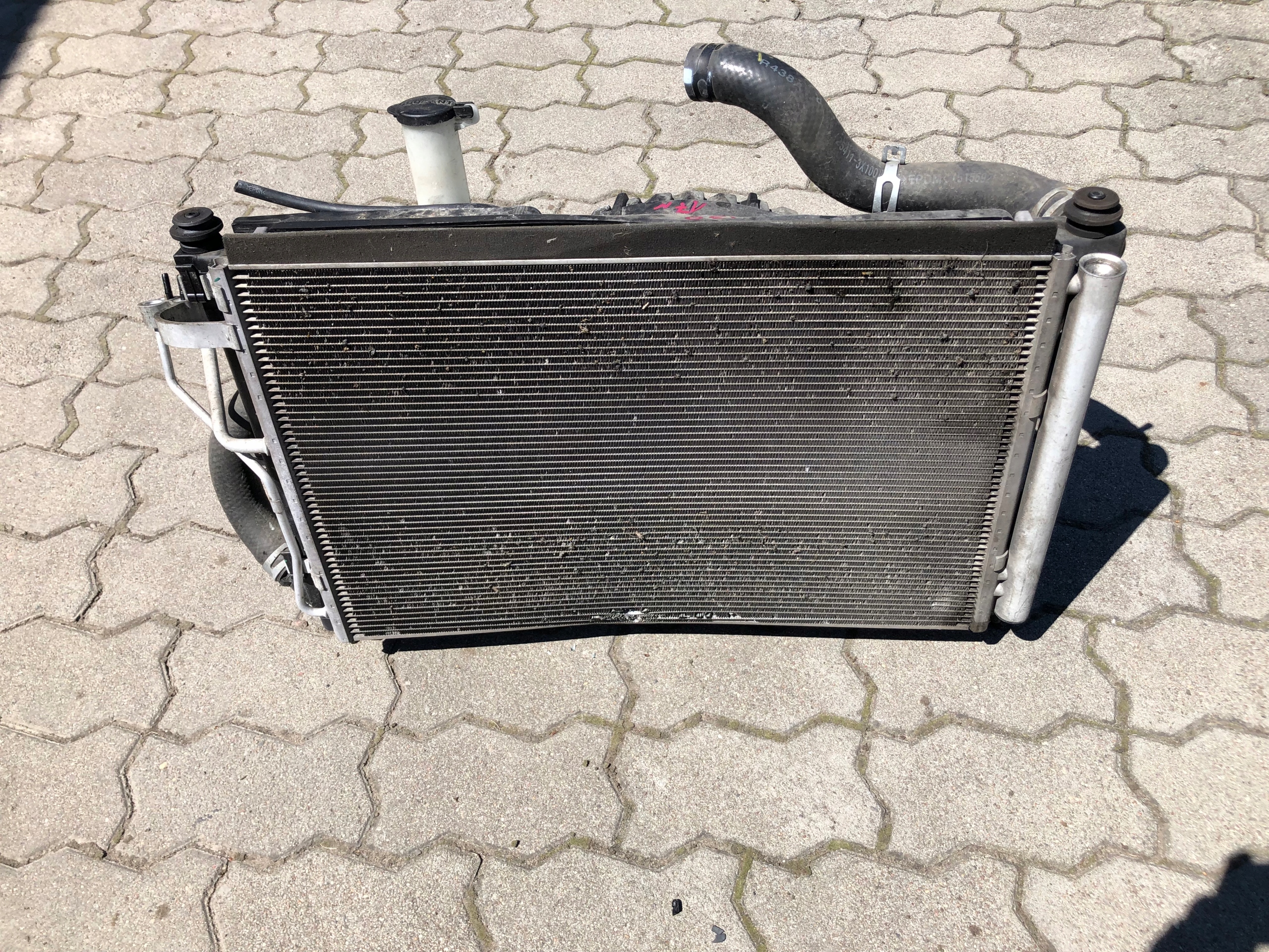 HYUNDAI I30 II LIFT 1.6 GDI radiators, wall