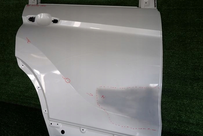 MITSUBISHI ECLIPSE CROSS 17- door right rear. rear part