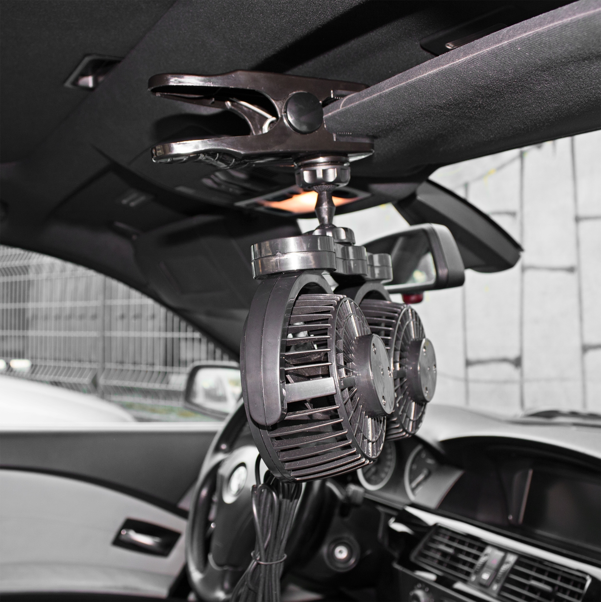 AMiO WIATRAK SAMOCHODOWY WENTYLATOR DO AUTA 24V Kod producenta 03013