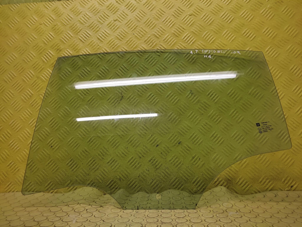 OPEL INSIGNIA HB window door left rear part