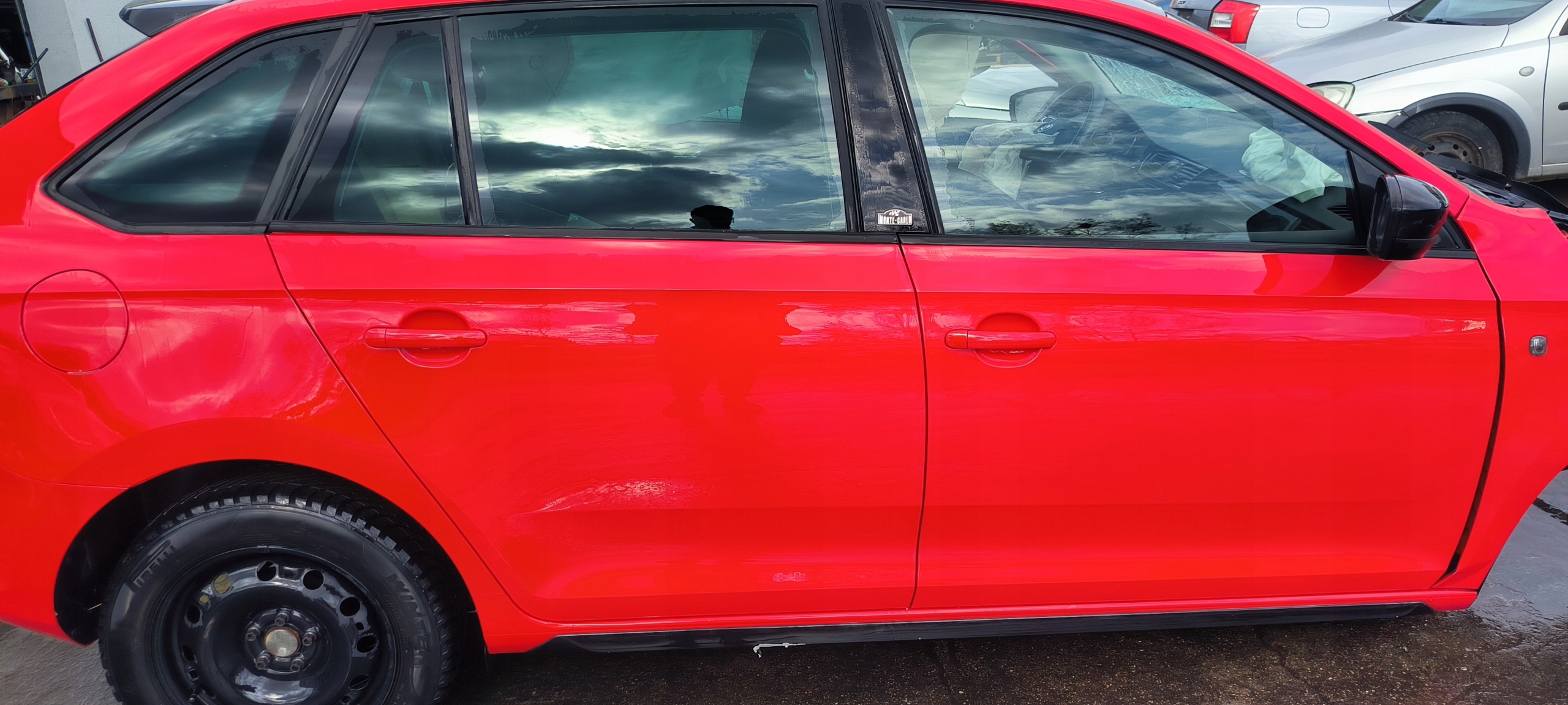 DRZWI PRAWY TYŁ PRAWE TYLNE SKODA RAPID SPACEBACK LF3K 12-19 Kolor czerwony