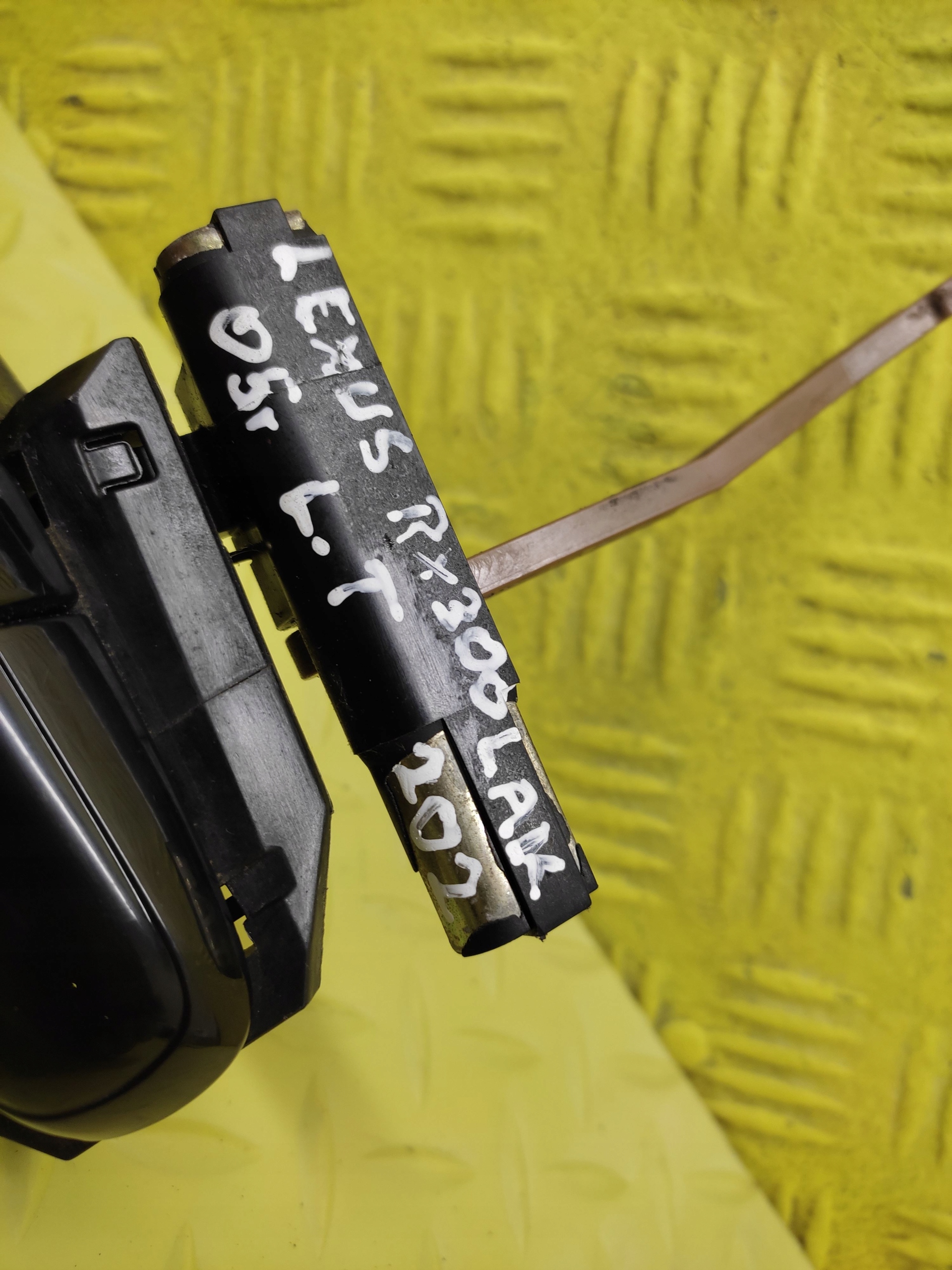 LEXUS RX300 handle exterior left rear part