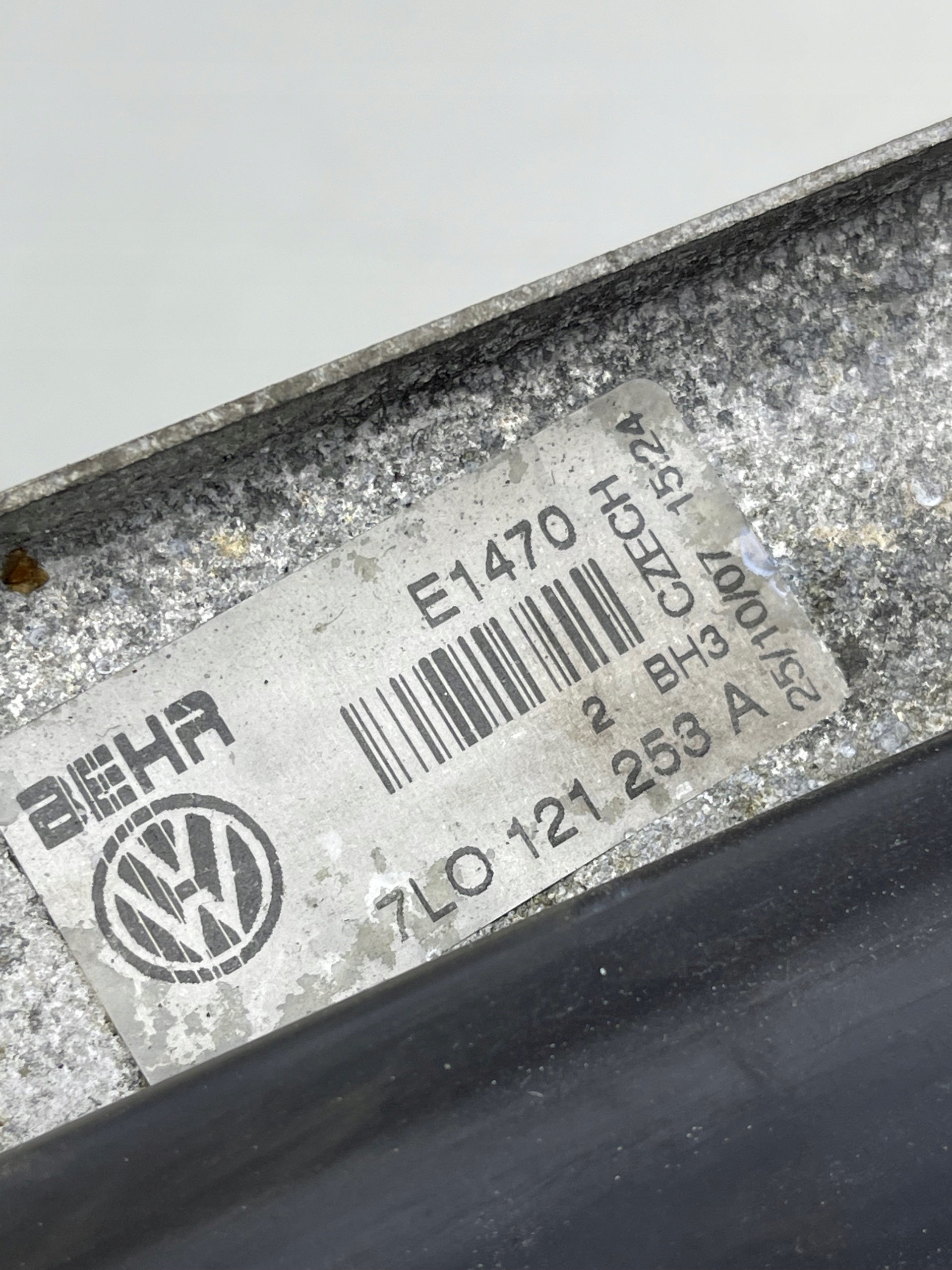 AUDI Q7 4L 4.2 TDI water cooler