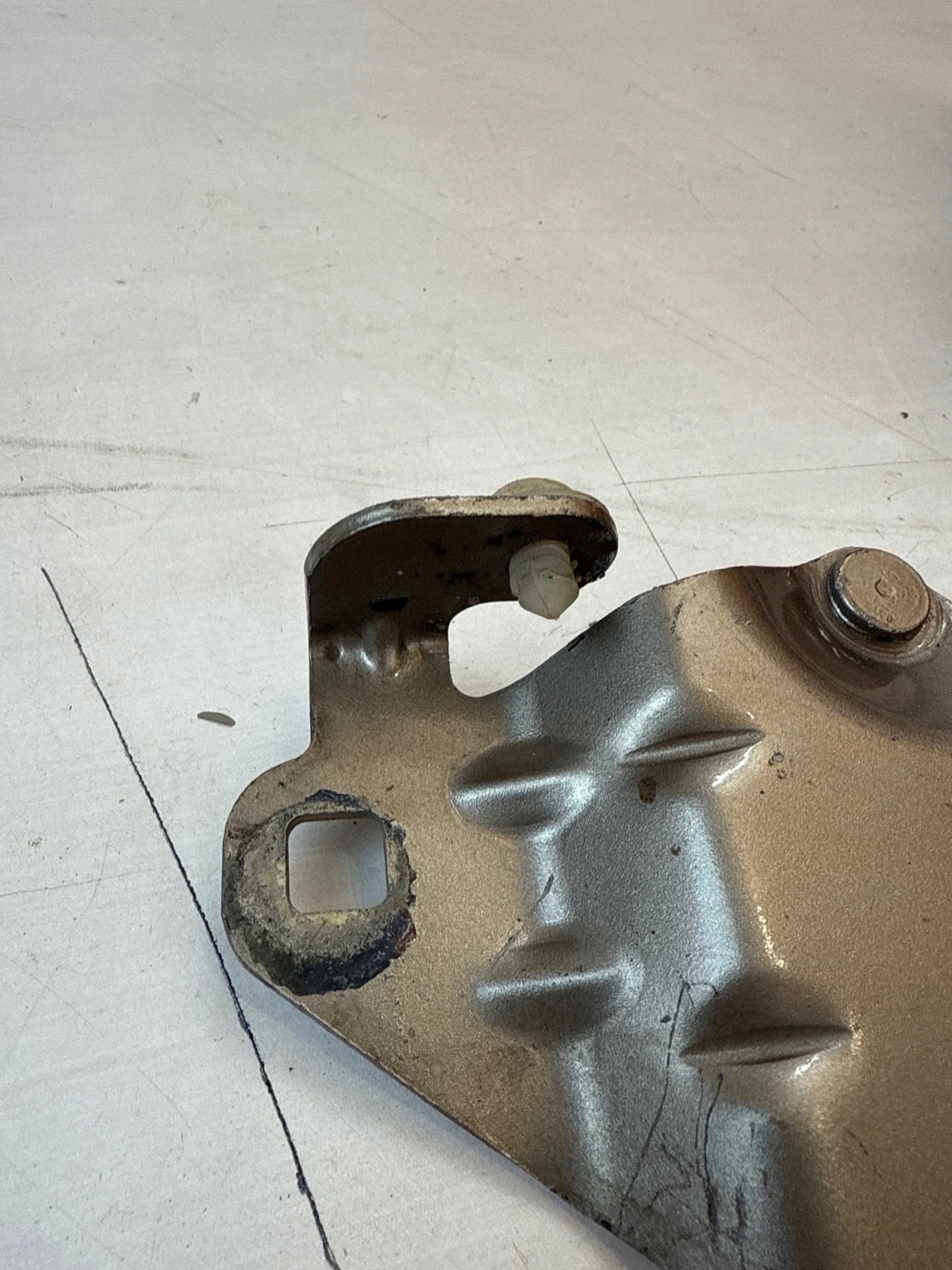 hinge bonnets front front right Renault Scenic III