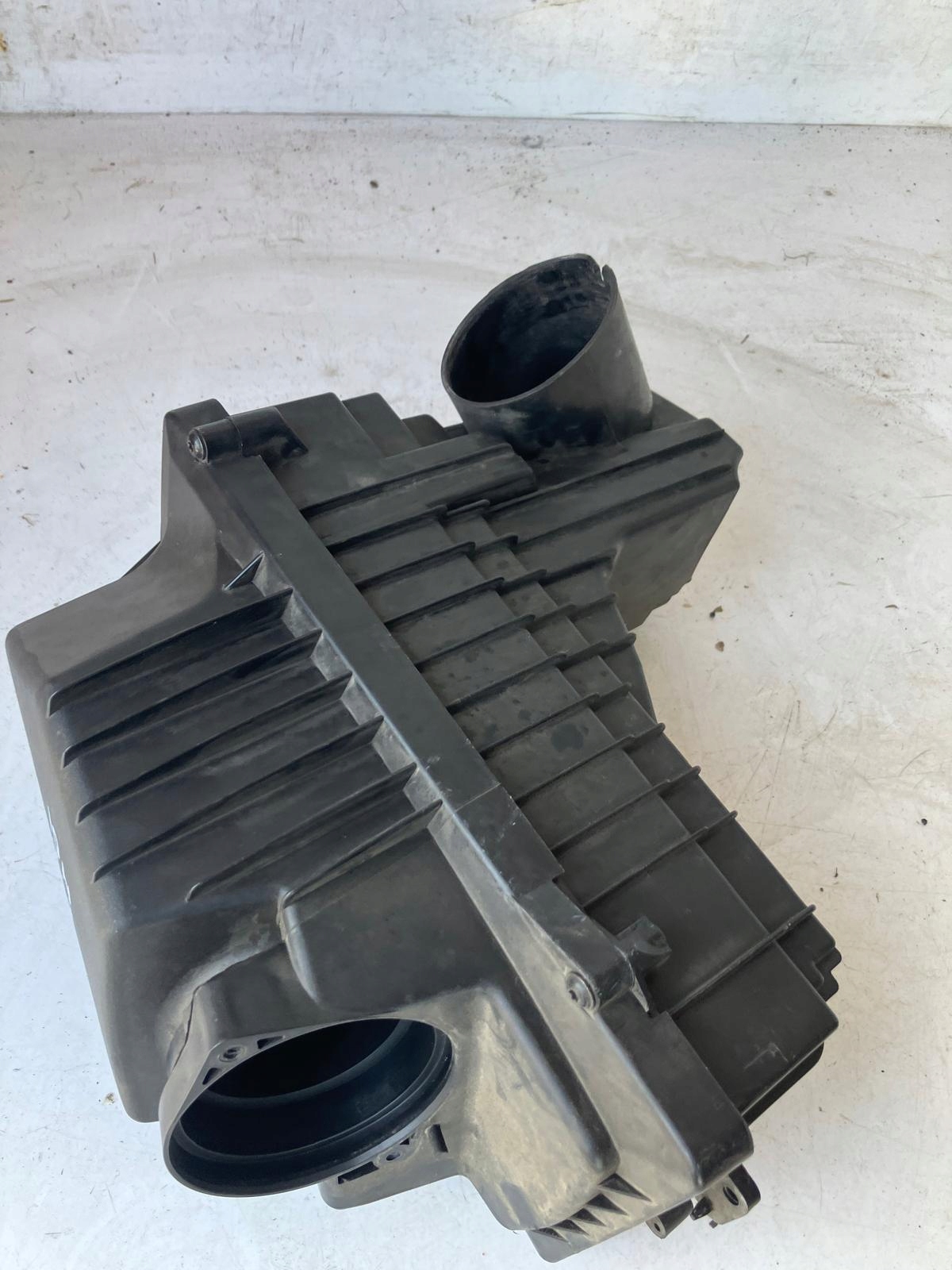Gehäuse filter luft PEUGEOT 508 2.2 HDI 9673047380