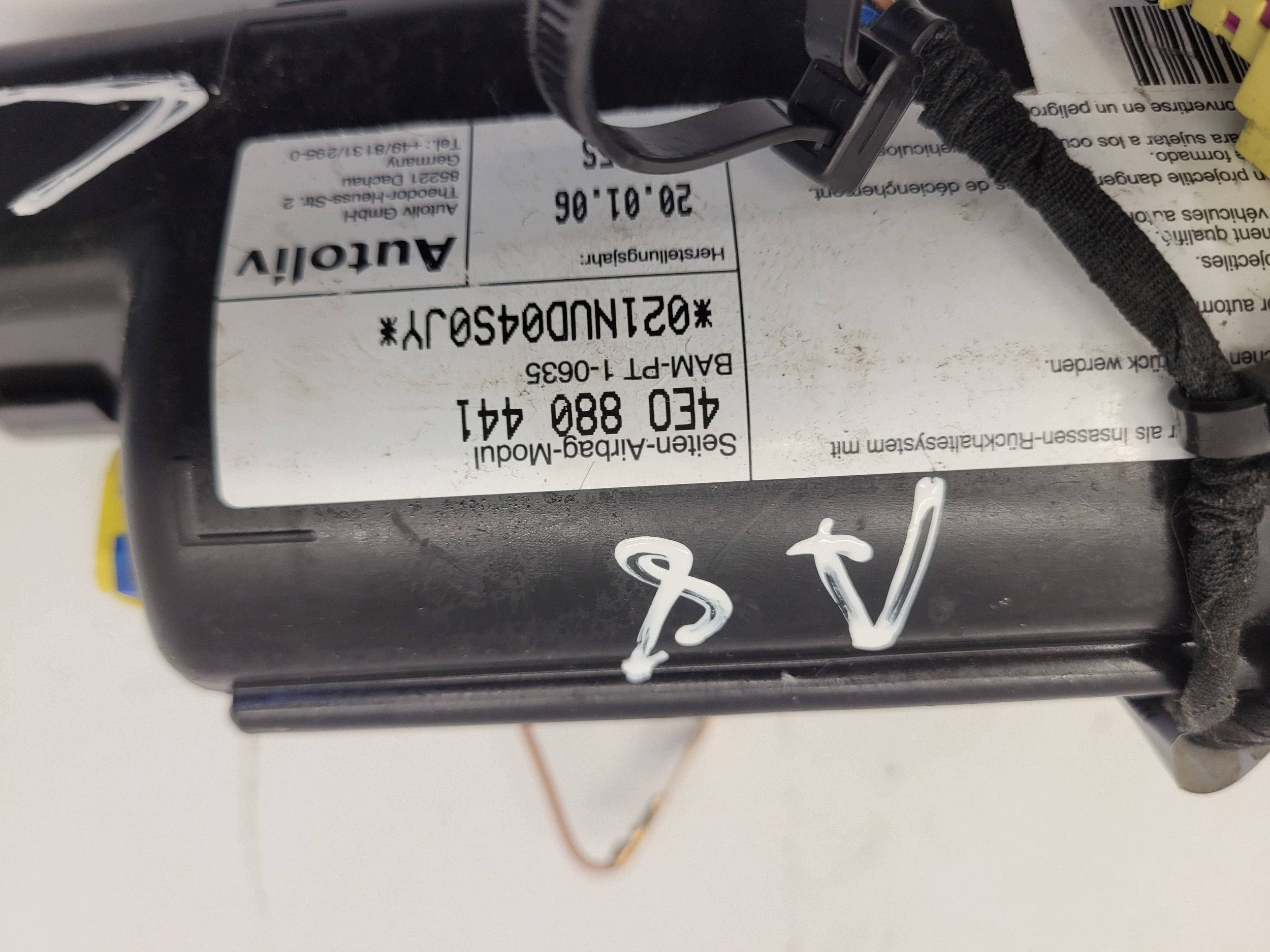 AUDI A8 D3 seat airbag KANAPY rear part left 02-09R