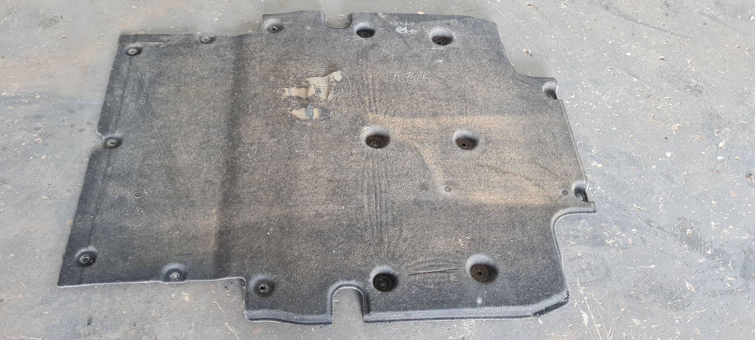 A6 C8 4K cover lower cover below engine of the engine 4K0863821D