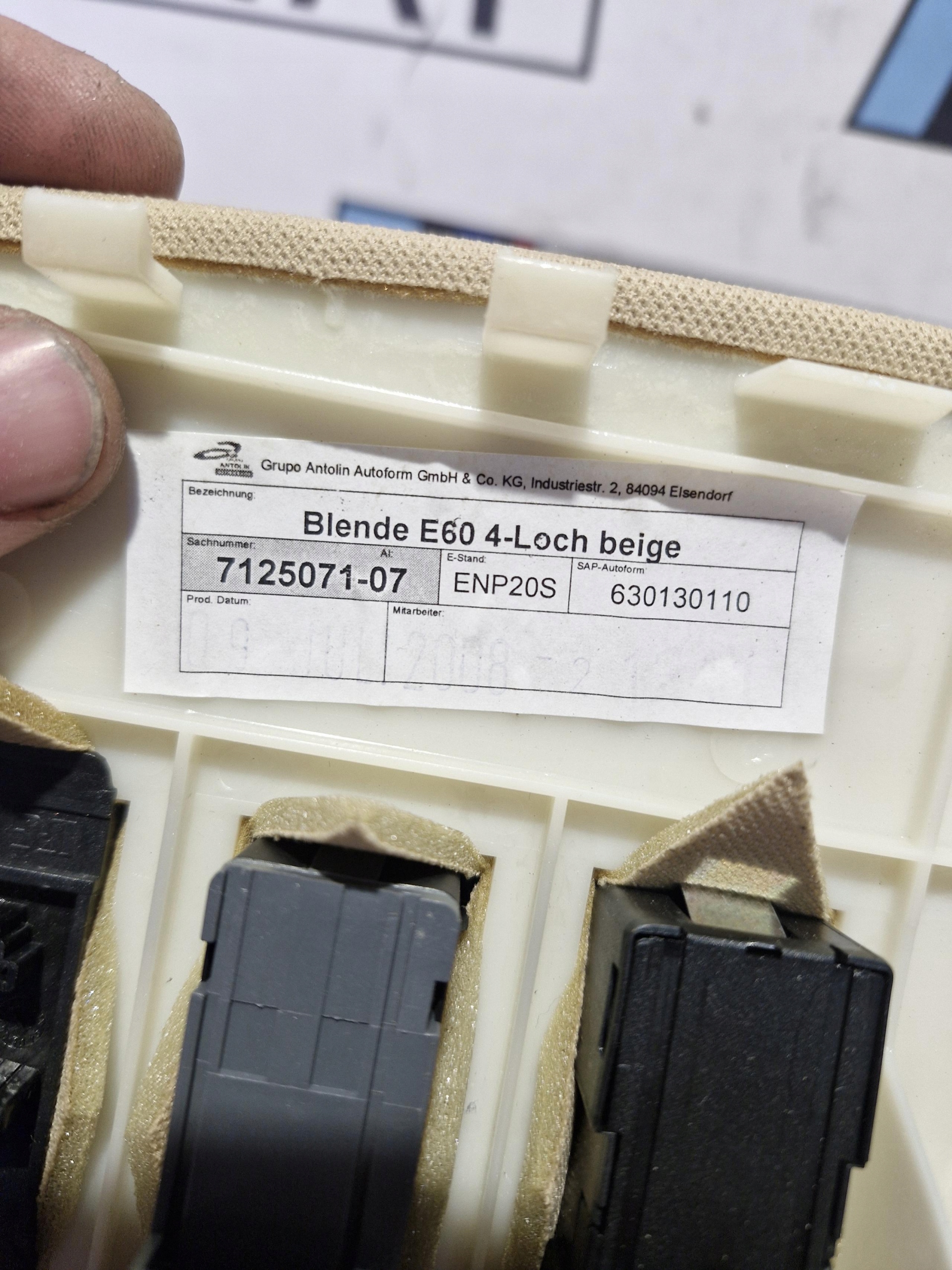 7125071 BMW E60 E61 PANEL ovladac střešního okna