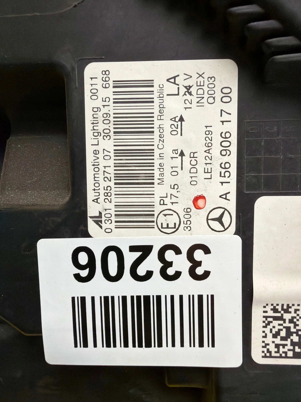 light left Mercedes GLA W156 Bi-Xenon 16- A1569061700