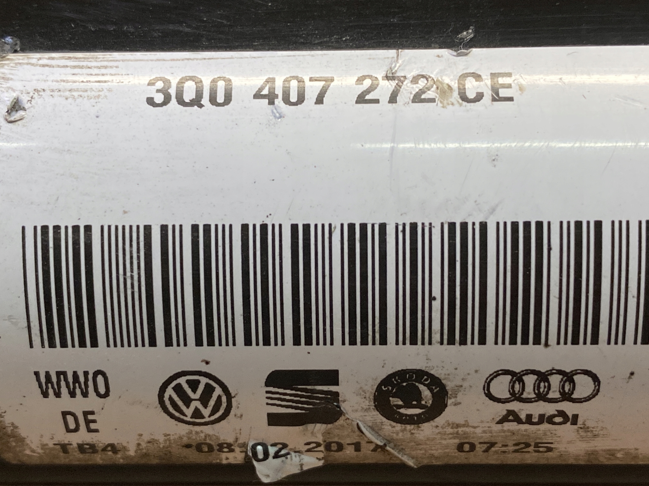 AUDI Q3 83A VW TIGUAN ARTEON PASSAT semi-axis right front 3Q0407272CE