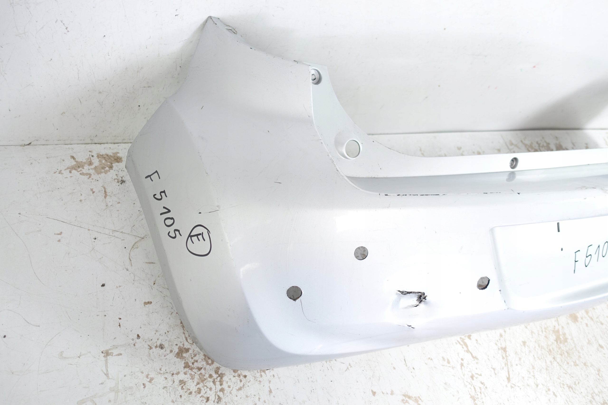 SUZUKI SWIFT IV 2004- bumper rear part rear 71811-52