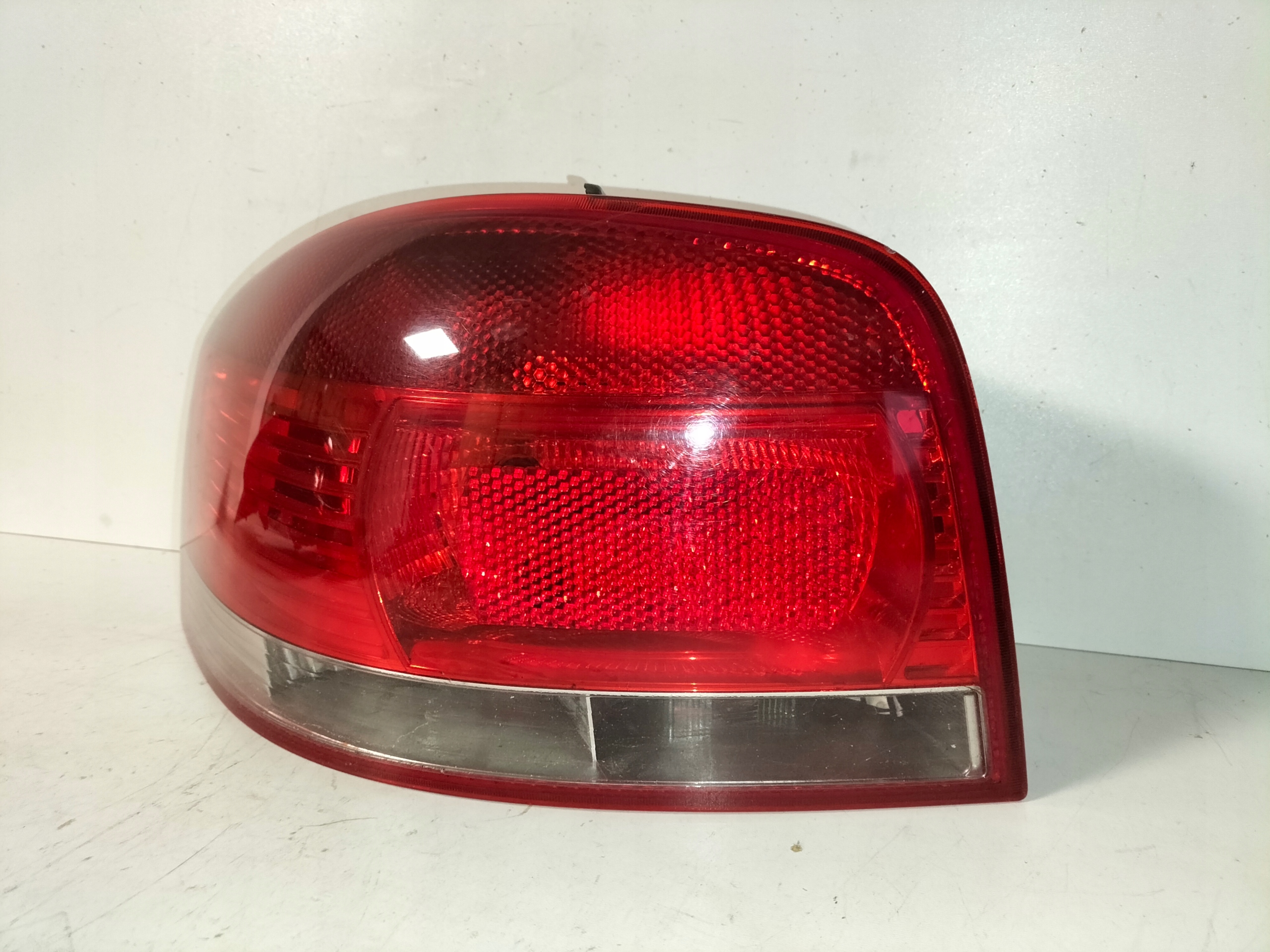 light rear rear part left AUDI A3 8P0 03-08 3drzwi