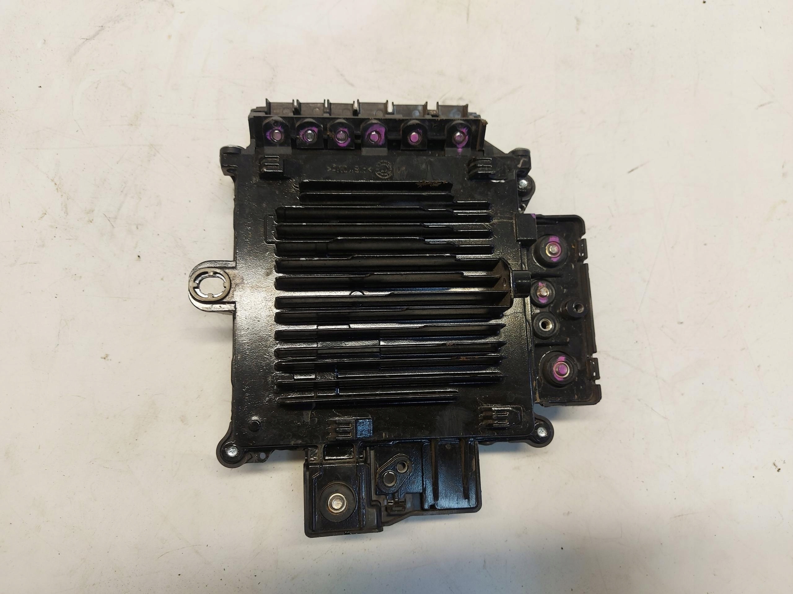 Tesla Model S LIFT module fuse compartment e-fuse 1112379-00-e