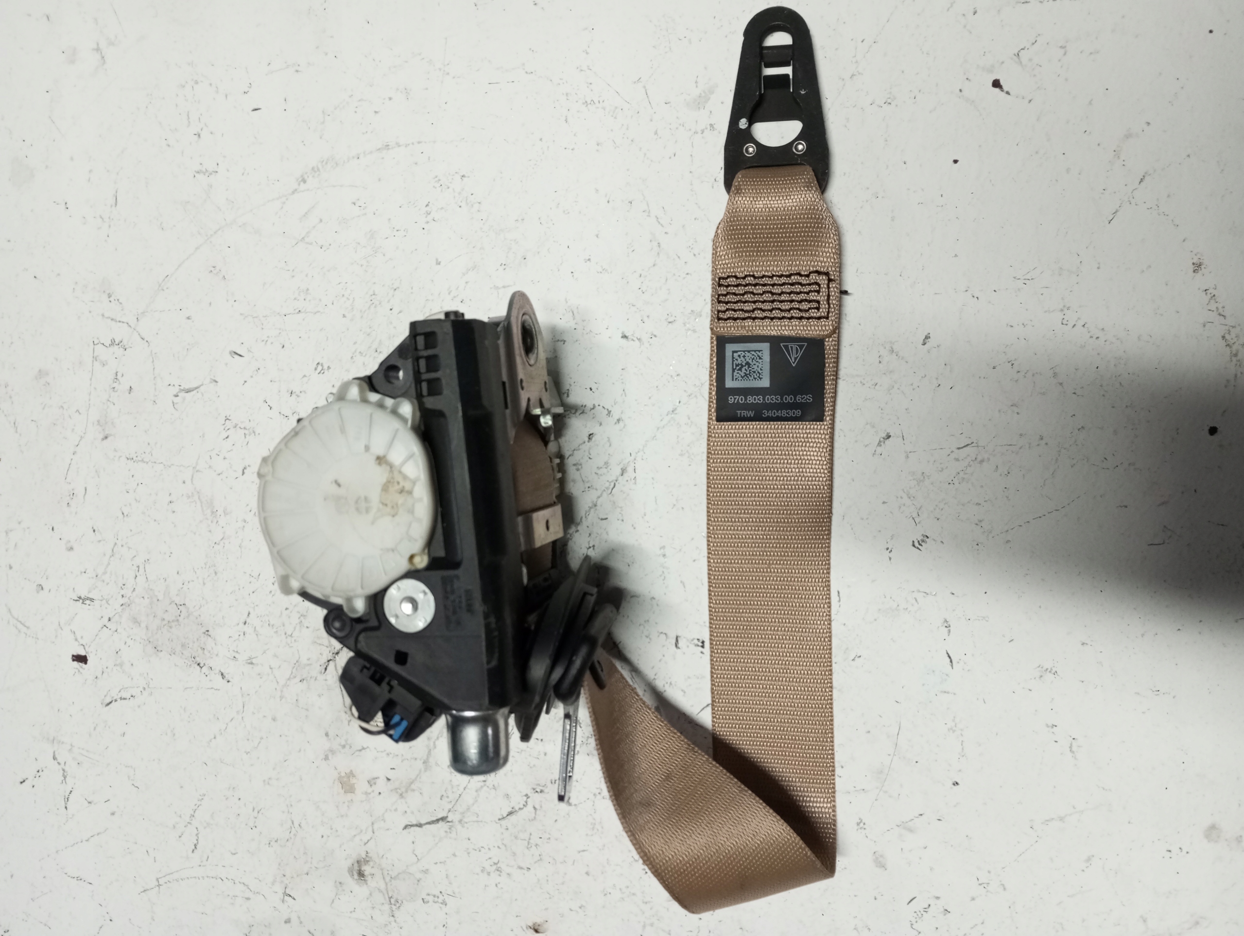 tension belt safety left front PORSCHE PANAMERA 97080303300