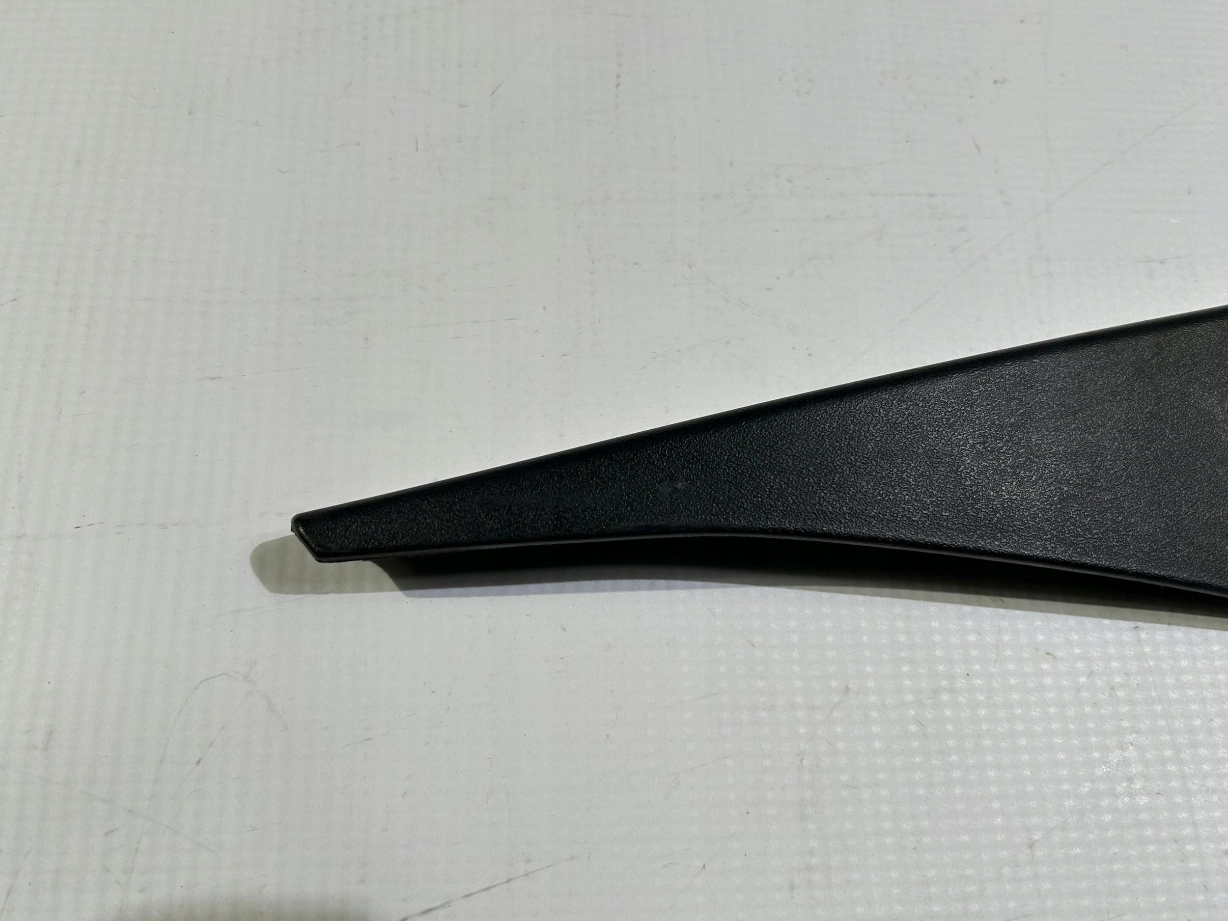 torpedo right grid cover Dodge Challenger 2008-2023