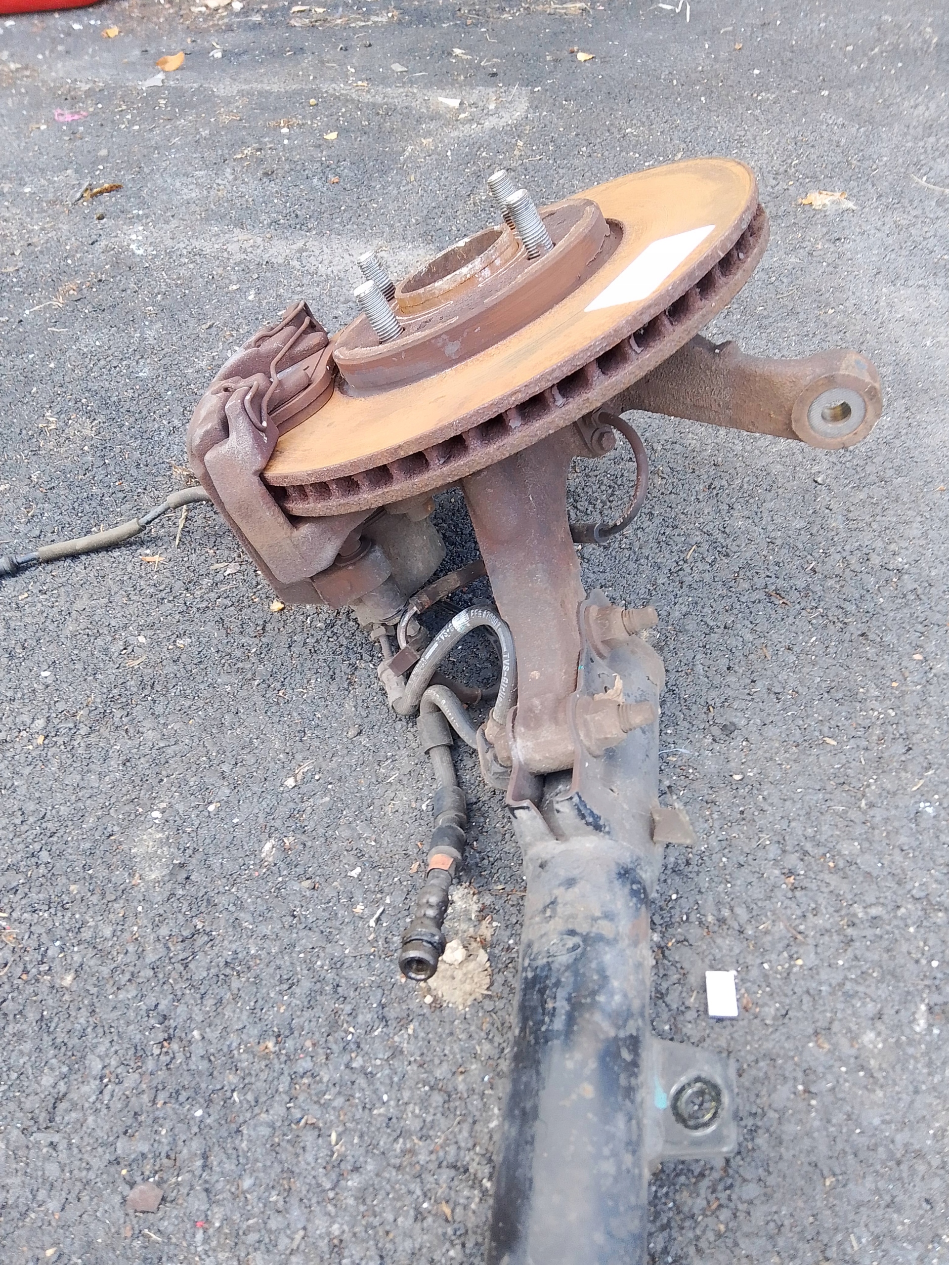 FORD ECOSPORT поворотный кулак, цапфа, амортизатор правый передний B515DN1C18045