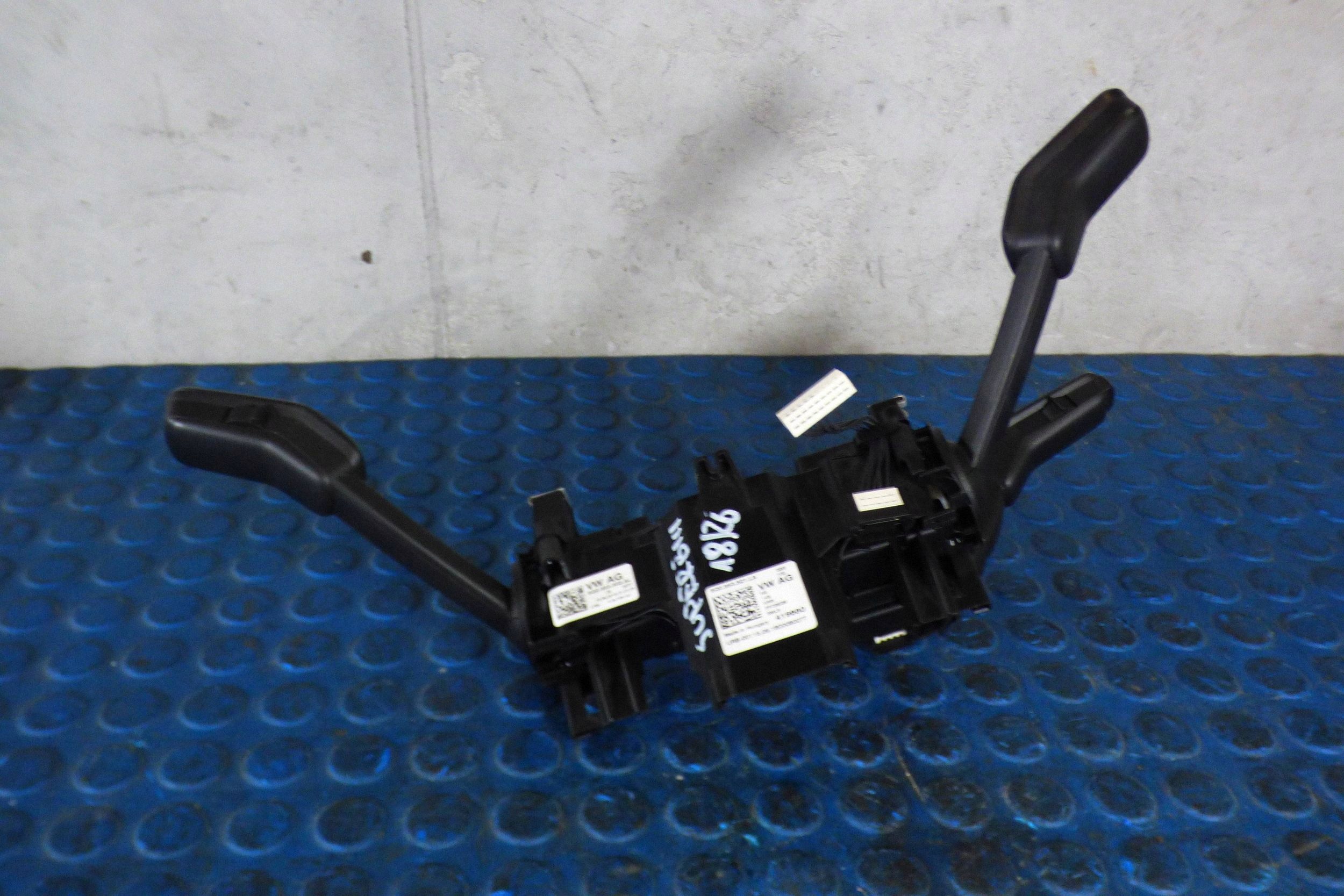 Skoda Superb III DEVIO LUCI TERGICRISTALLO TERGI 5Q0953521LA st.BDB Originale