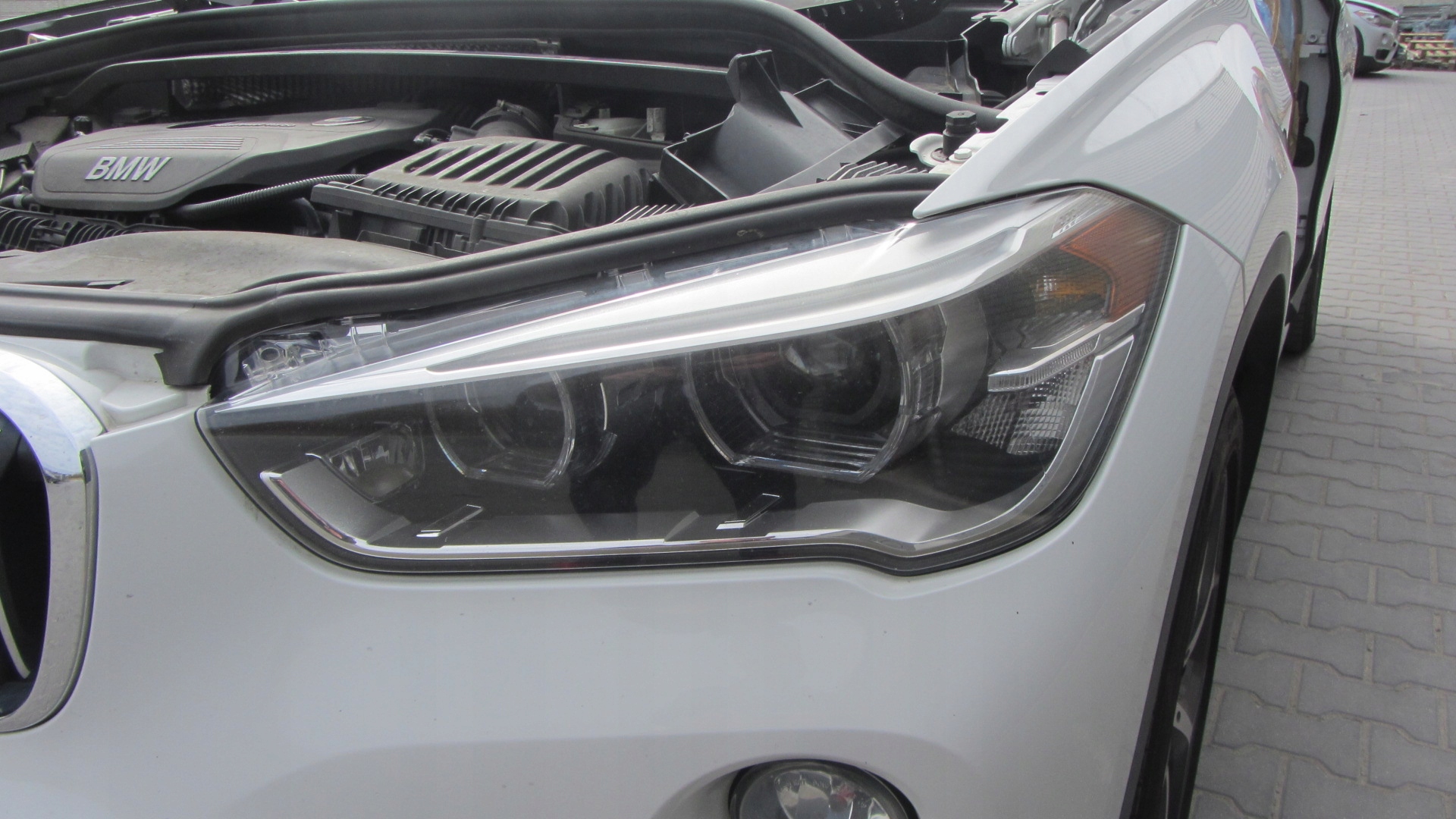 BMW X1 F48 7492089 63117428739 front left light USA LED left front 2017R
