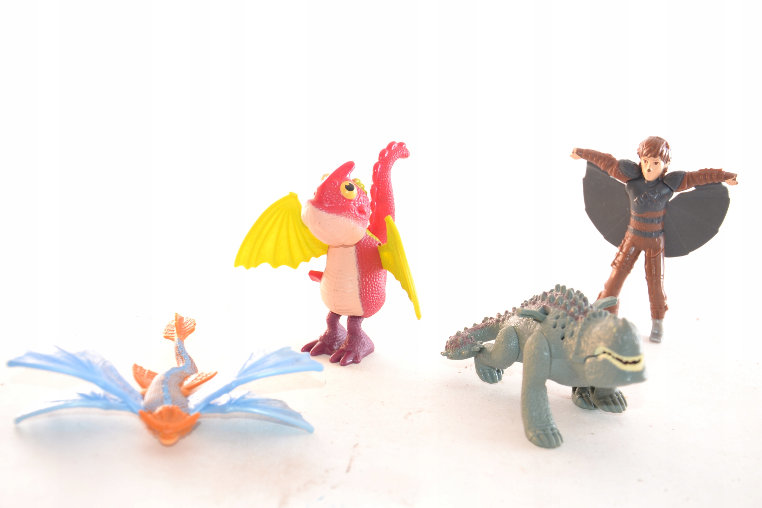 JAK WYTRESOWAĆ SMOKA McDonald's HAPPY MEAL FIGURKA