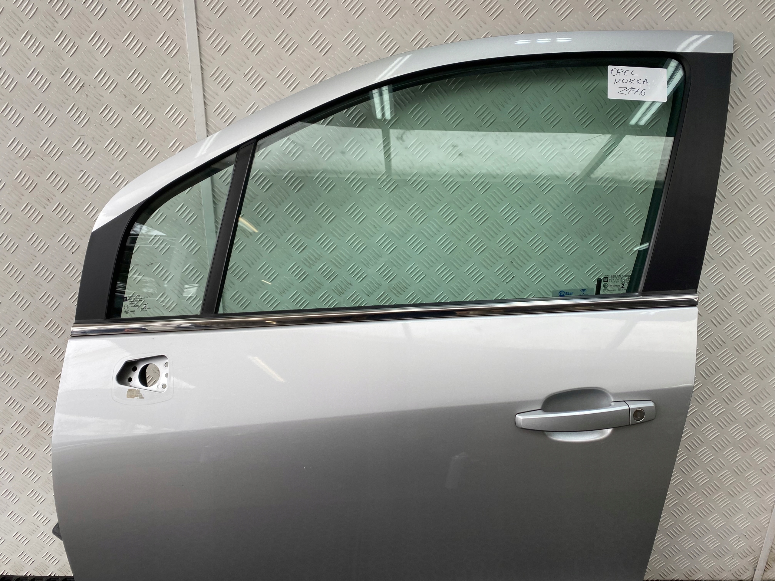 OPEL MOKKA A 12-18 door front left front colour Z176 original