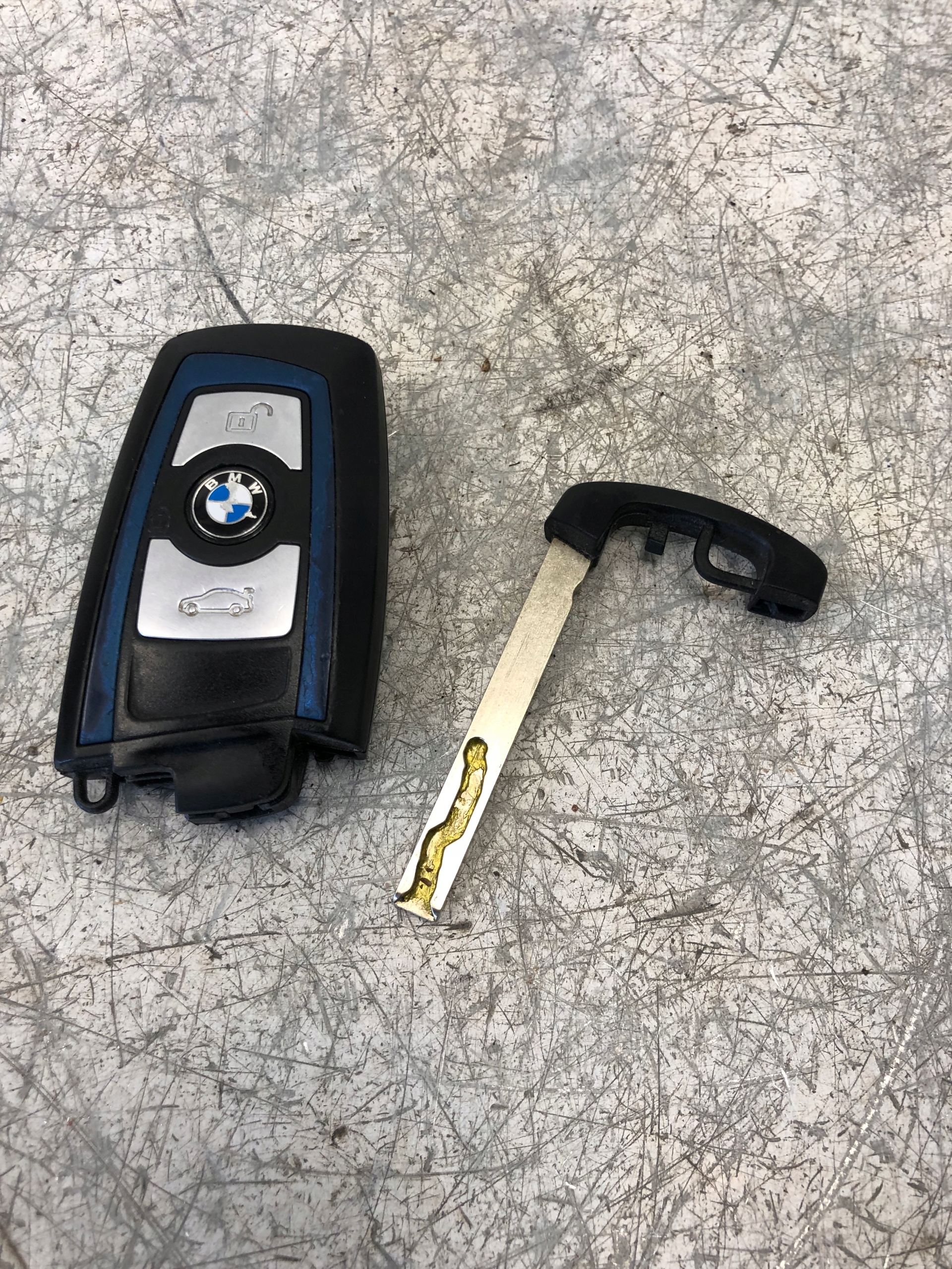 key PILOT BMW F20